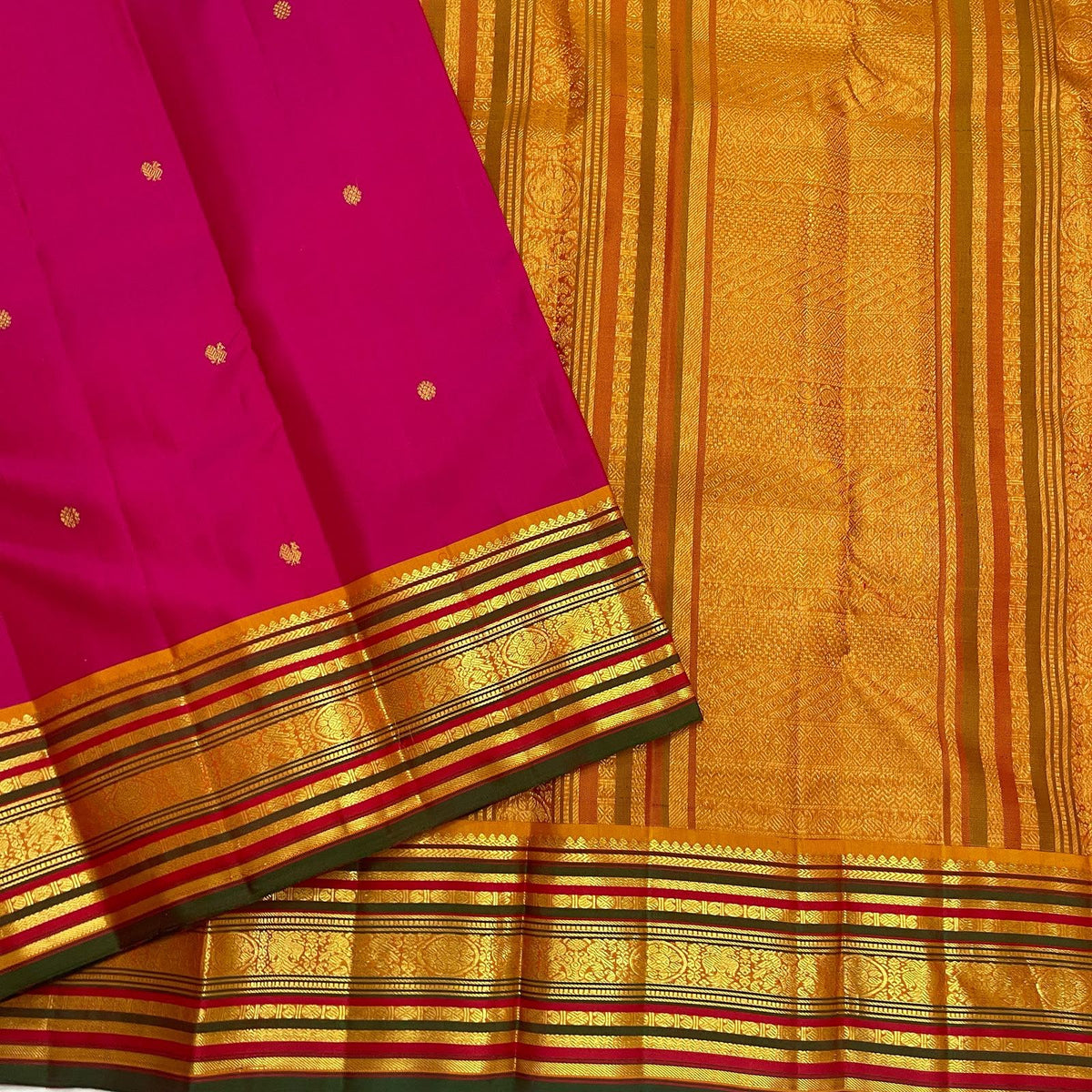 Pure Silk Kanchipuram saree with Deep Green accent and gold zari border