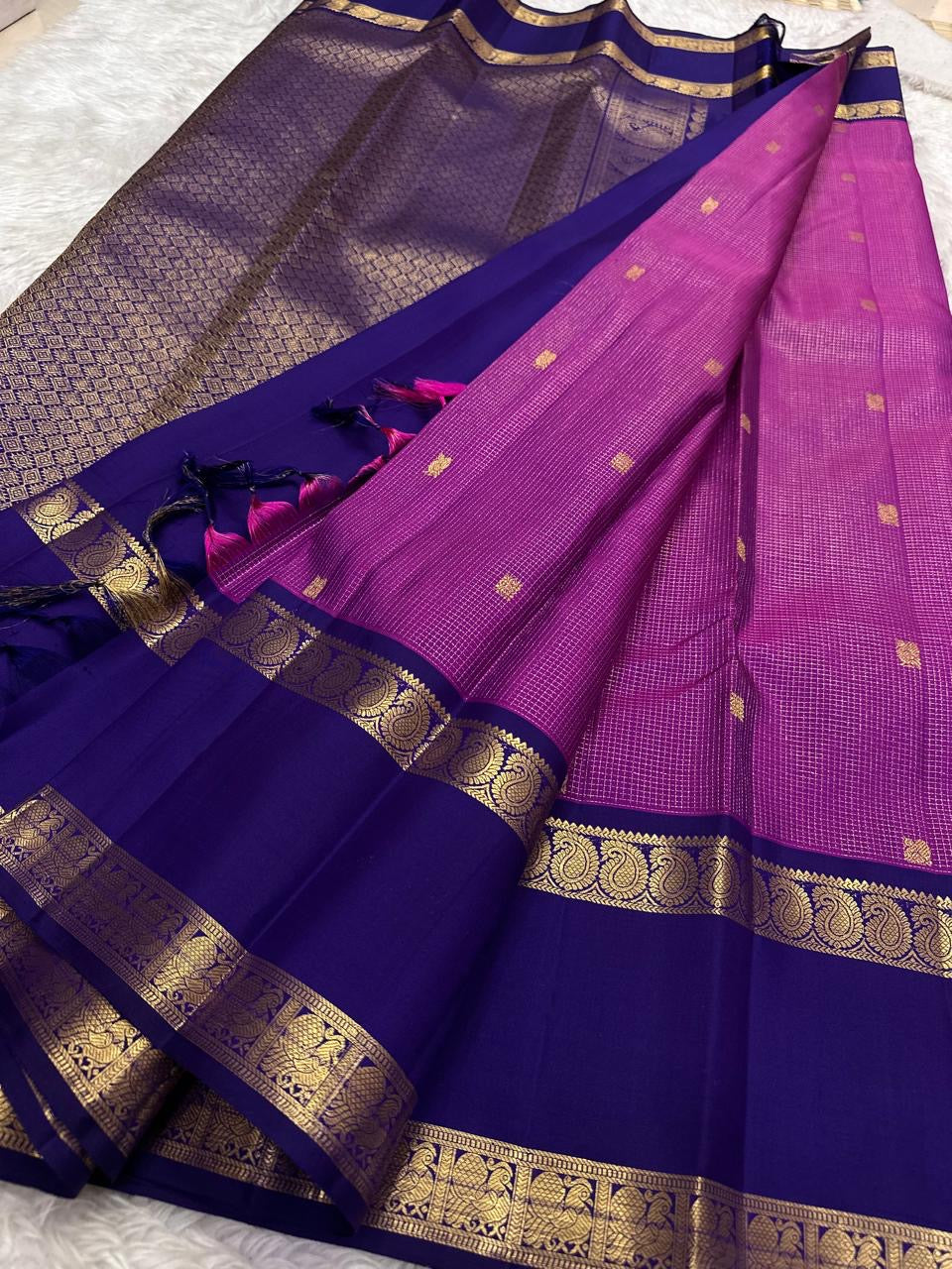 Raspberry pink handwoven pure silk Kanjivaram saree full view with gold zari kattam checks