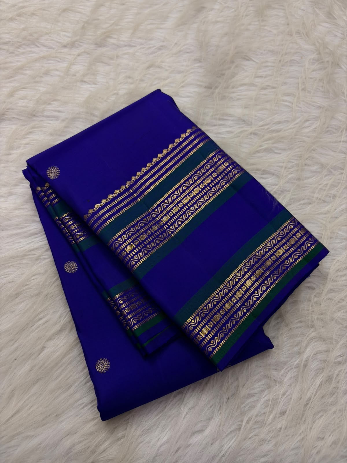 Radiant Neelam Blue Handwoven Pure Silk Kanchipuram Varisaipet Saree with Zari Mayil Chakram Buttas