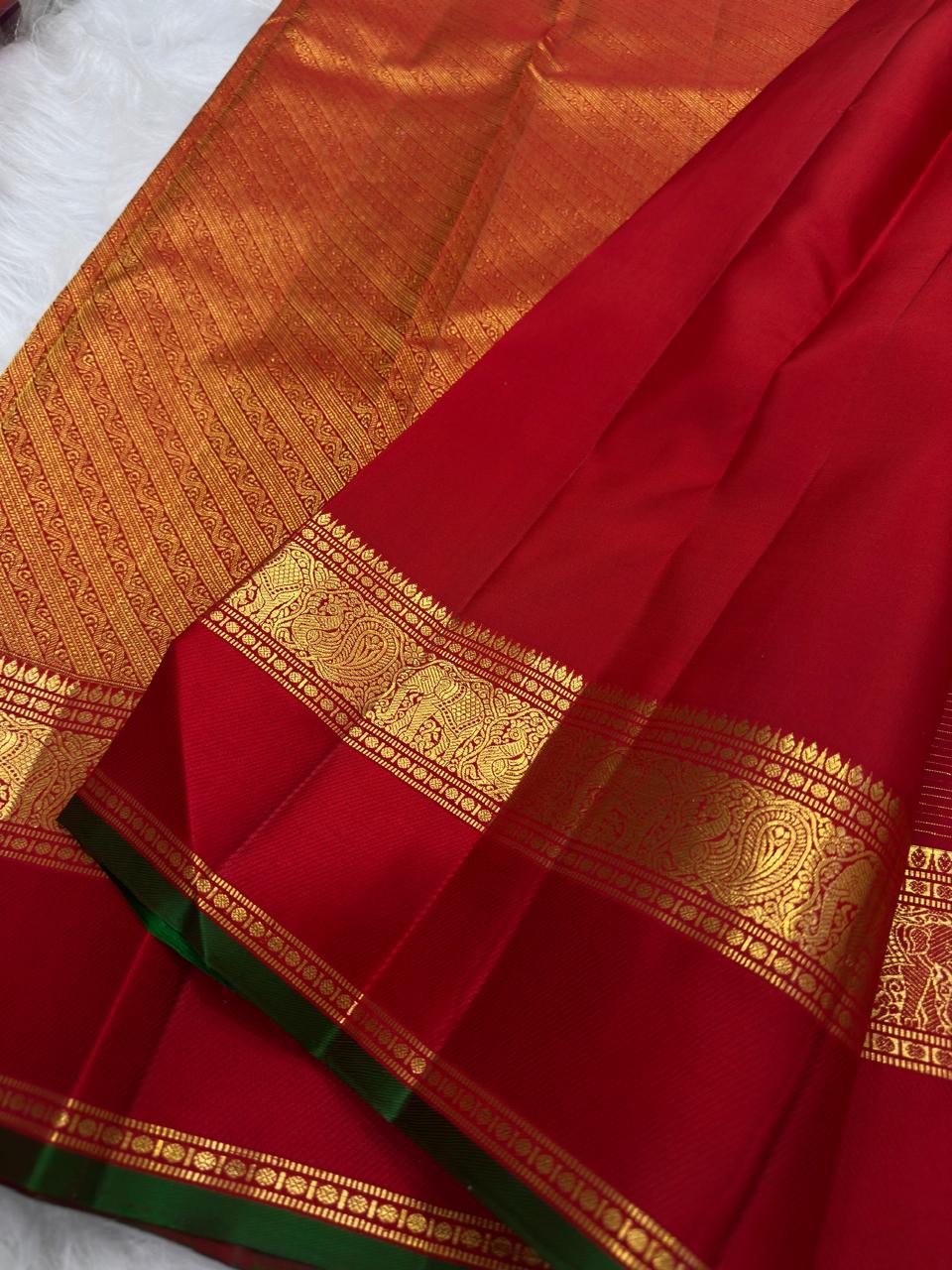 Red and Green Handwoven Pure Silk Kancheepuram Saree with Zari Kattam Grid and Kamalam Butta
