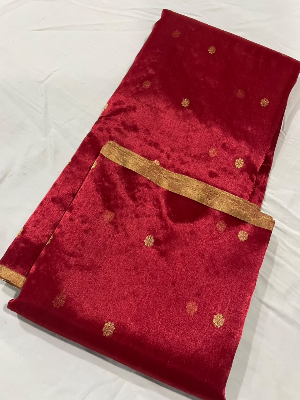 Crimson Red handloom Chanderi saree draped, showing the fine antique-gold edging