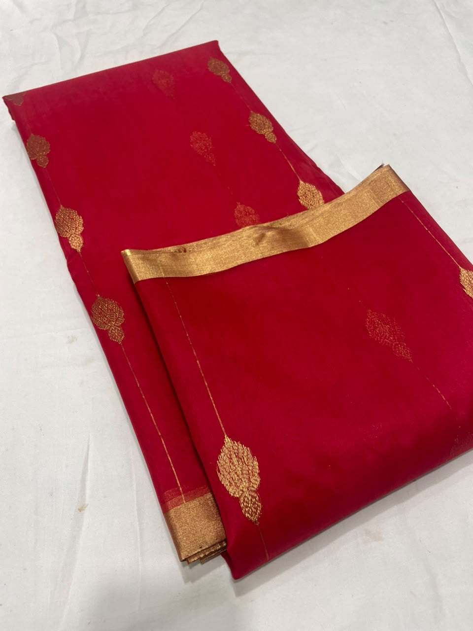 Red Katan Silk Chanderi saree with metallic pallu