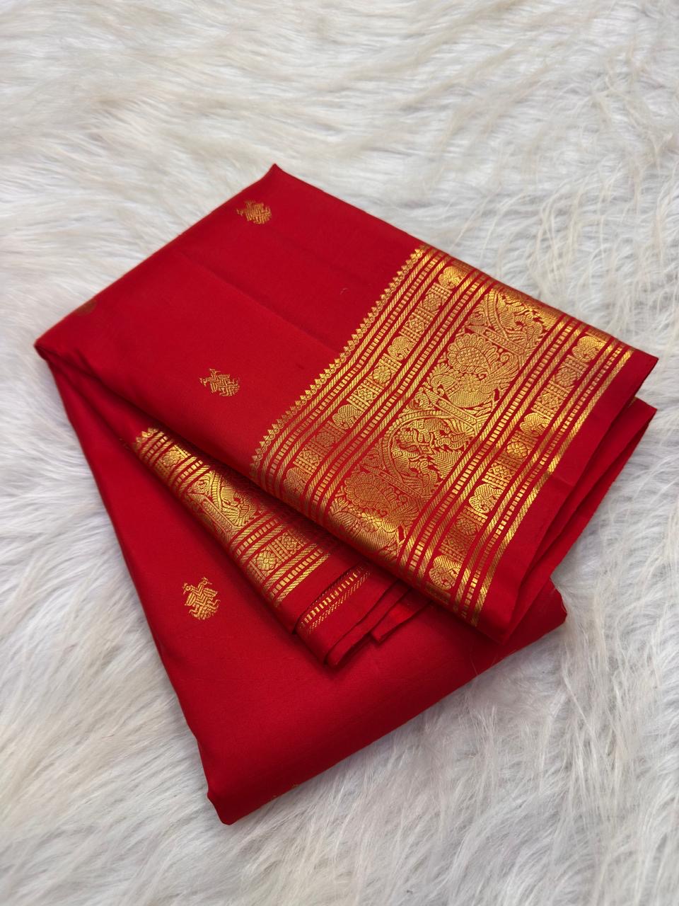 Red Kanchipuram border with Annam Mayil inspired birds and floral rosettes
