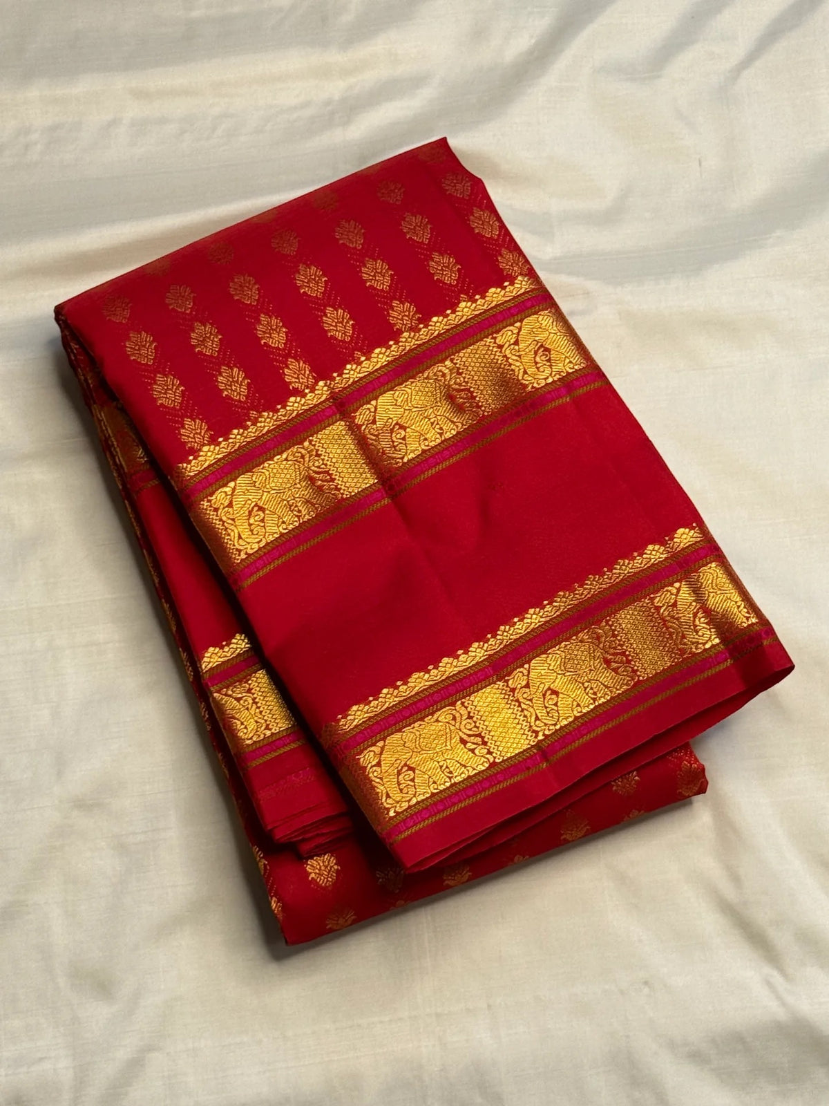 Classic Red Handwoven Pure Silk KanchiPattu Rettapet Saree with Surya Kamalam and Yaanai Gold Zari