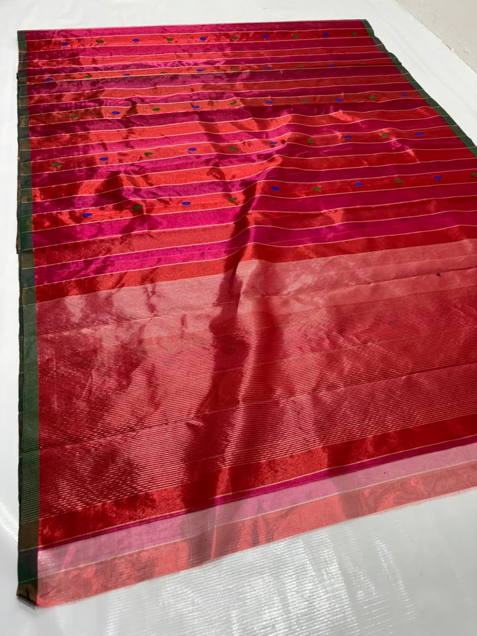 Vermilion Red Tissue Silk Chanderi saree full view, handloom Chanderi saree available online in the USA