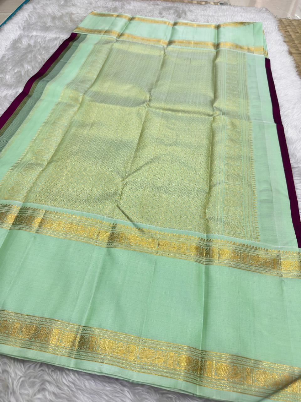 Raspberry Magenta pure silk Kanchipuram saree, Rettapet weave with Pastel Aqua Mint border — blouse piece detail