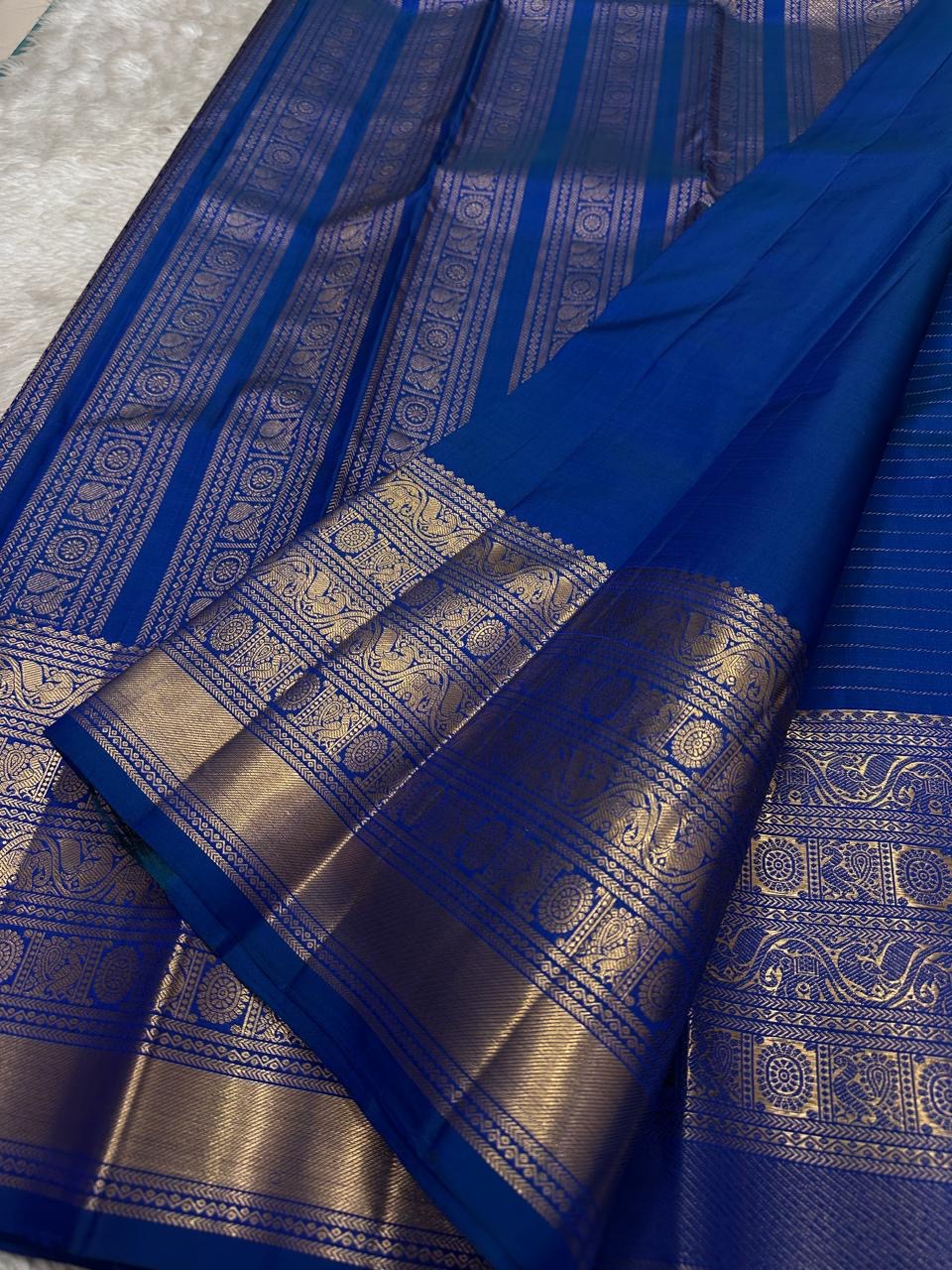 Royal Azure Blue Kanjipuram silk saree, body weave texture close-up — Idam Living