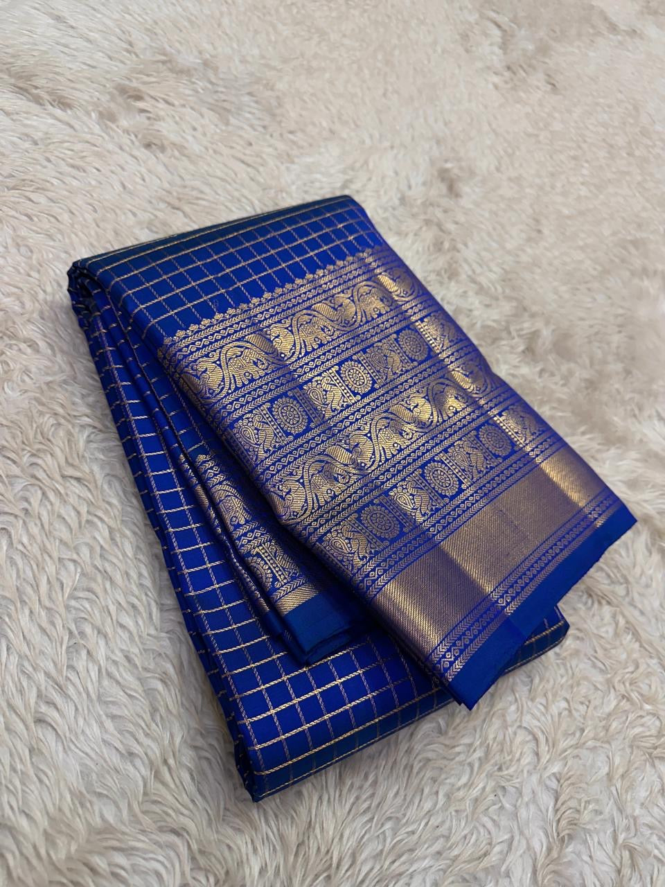 Royal Azure Blue Kanjipuram silk saree, pallu detail — Idam Living