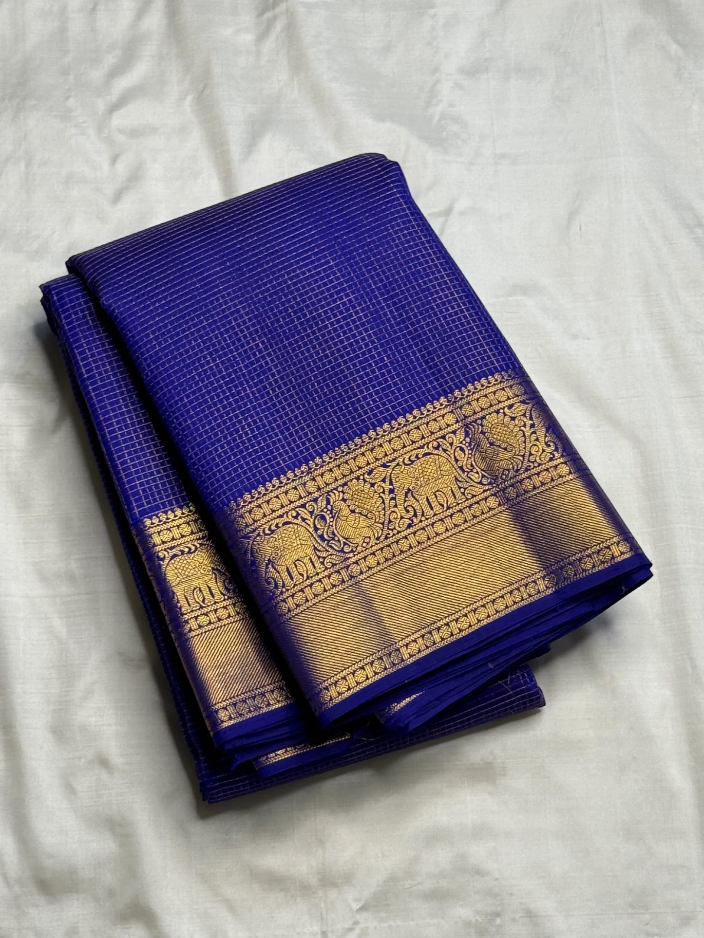 Royal blue Vairaoosi Kancheepuram silk saree, full drape overview