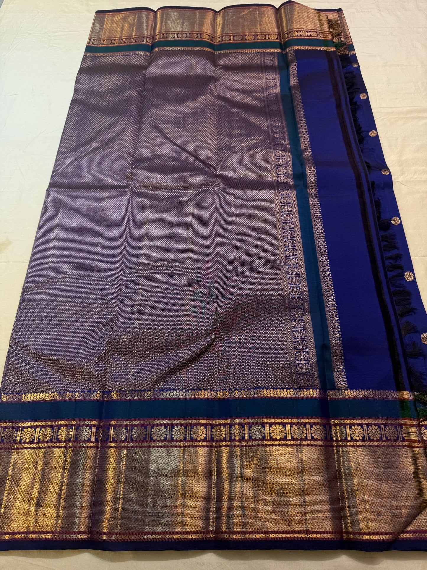 Royal Blue Handwoven Pure Silk Kanchipuram Saree with Mayil Chakram Butta Motifs