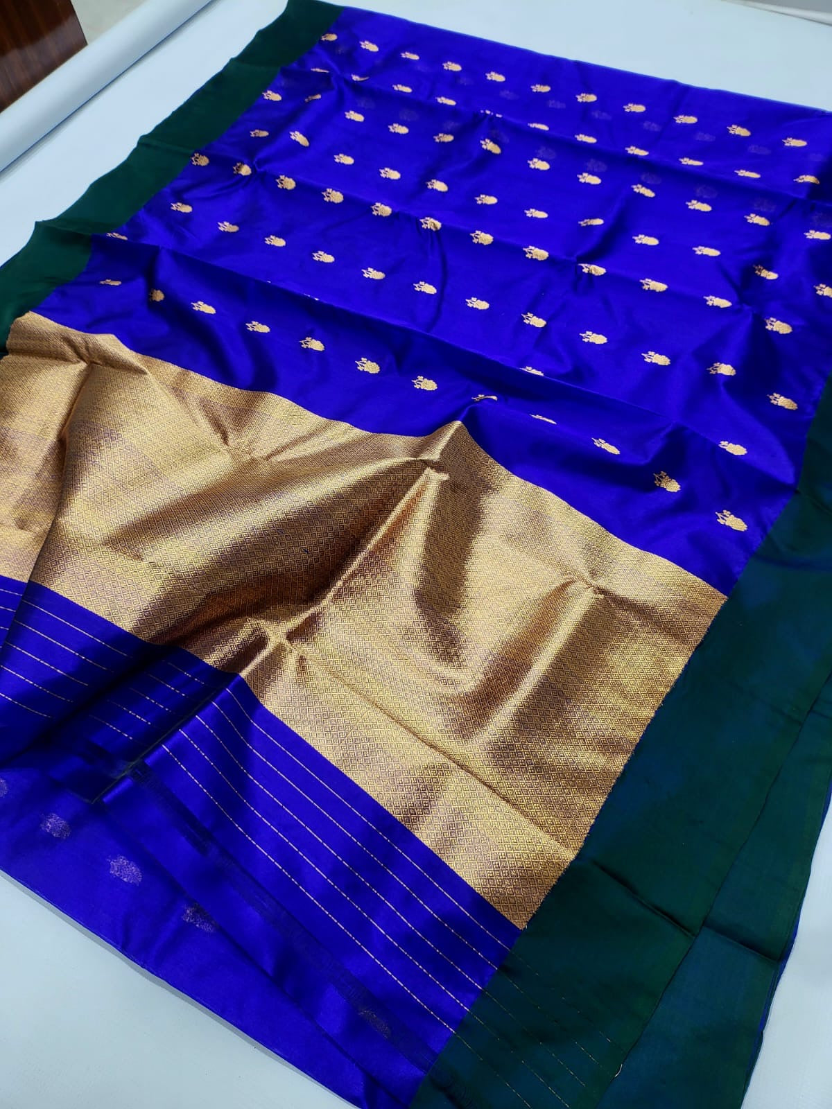 Royal blue and bottle green contrast detail, Pattu Silk Chanderi saree