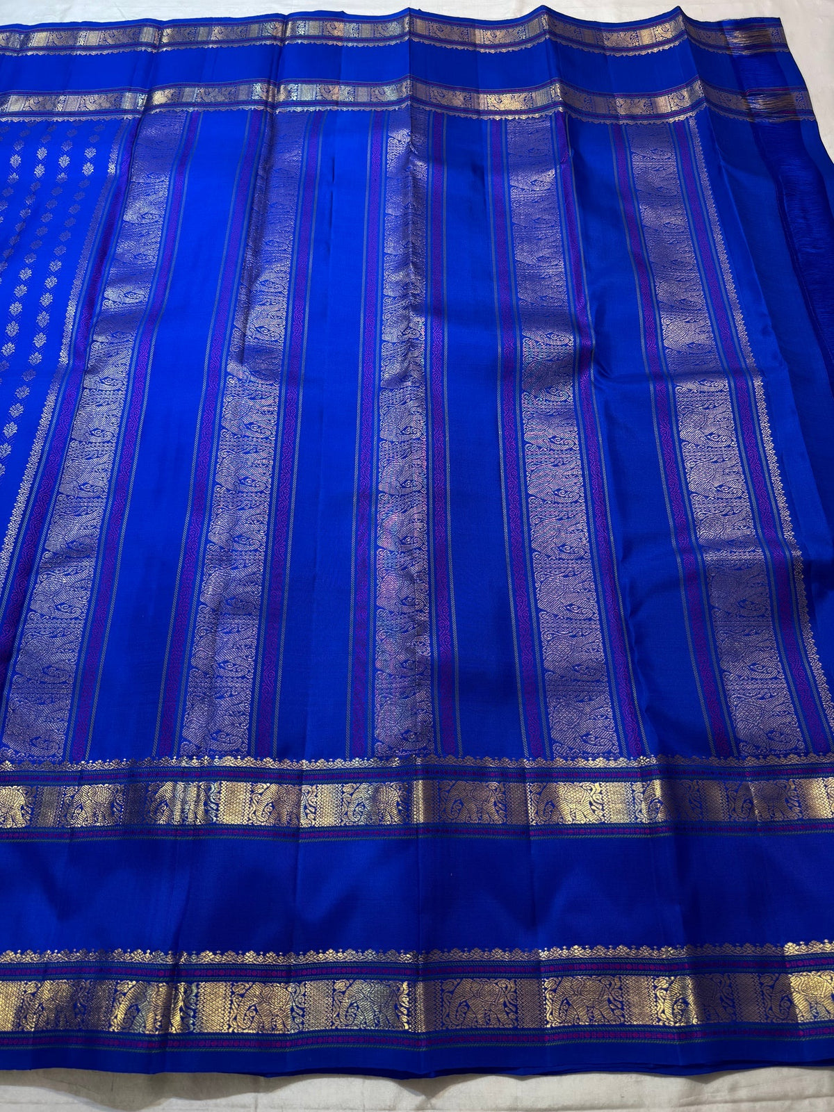 Royal Blue Pure Silk Kanchipuram saree with antique gold floral zari butta detail