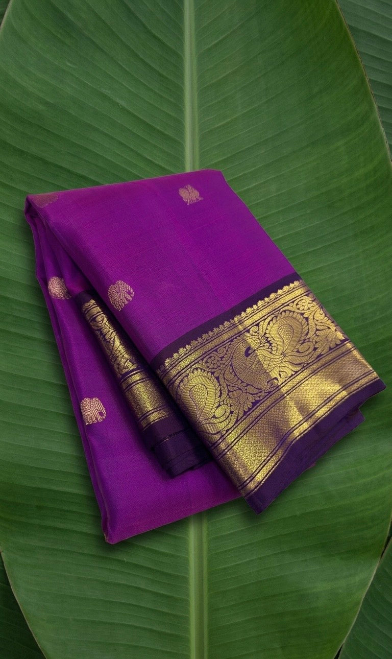 Royal orchid purple and deep violet handwoven Kanjivaram silk saree with korvai small butta border – Idam Living
