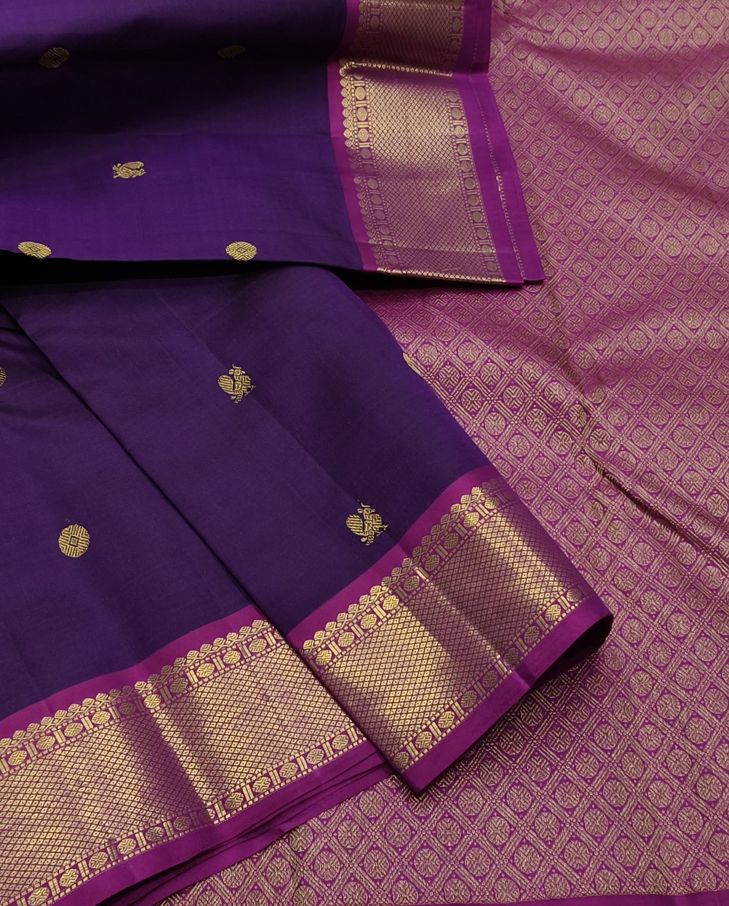 Royal Plum purple Kanchipuram Silk Saree with Mayil Chakram Butta
