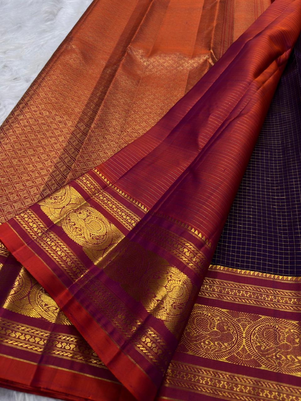 Royal Purple Pure Silk Kanchipuram Zari Kattam Saree - body detail