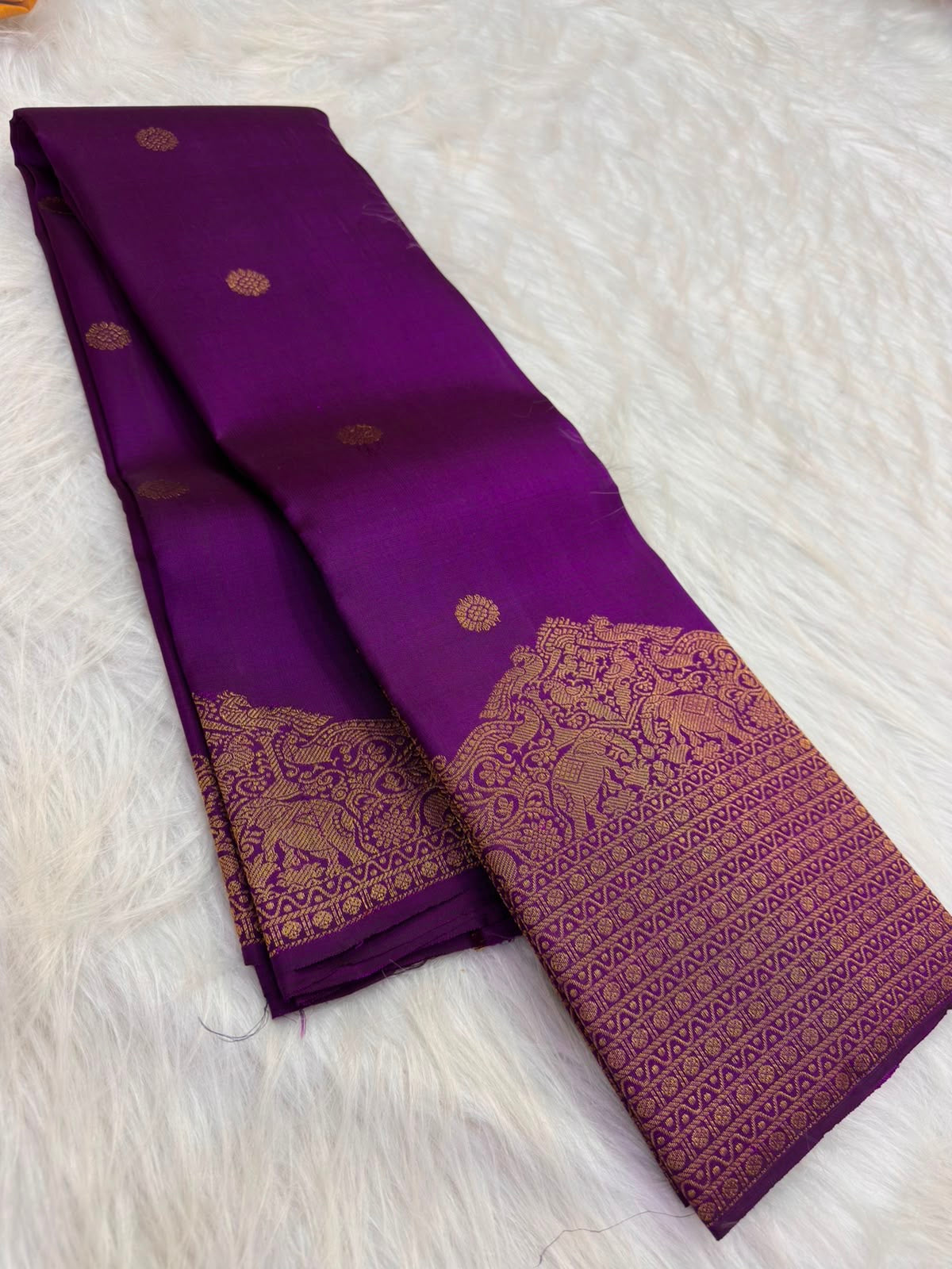 Pallu detail with Gaja-Yali motifs on Royal Purple Kanjipuram silk saree