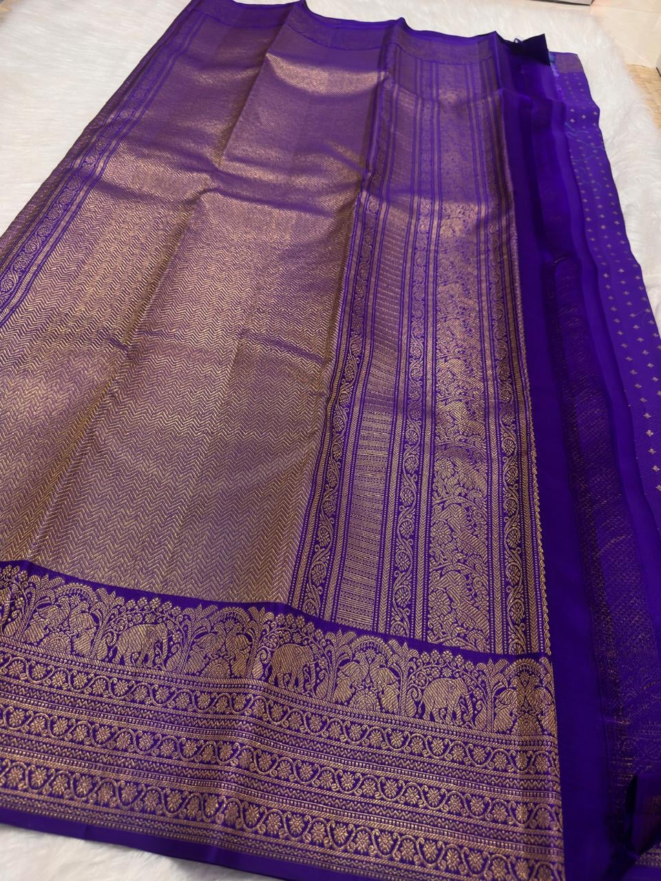 Royal Violet Kanjivaram silk saree, border close-up detail — Idam Living