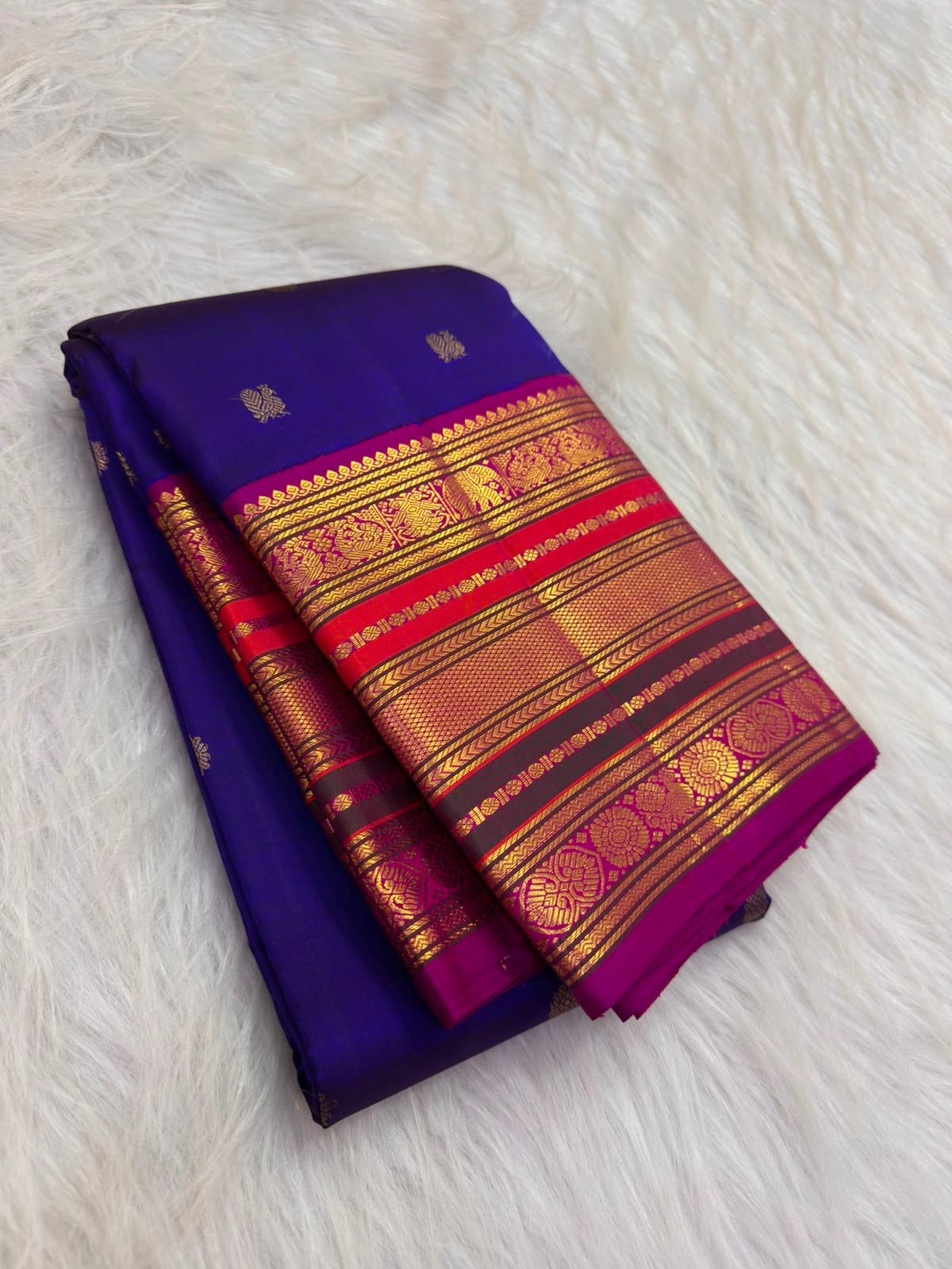 Royal Violet Handwoven Pure Silk Kanjeevaram Saree with Varisaipet Elephant Peacock Border