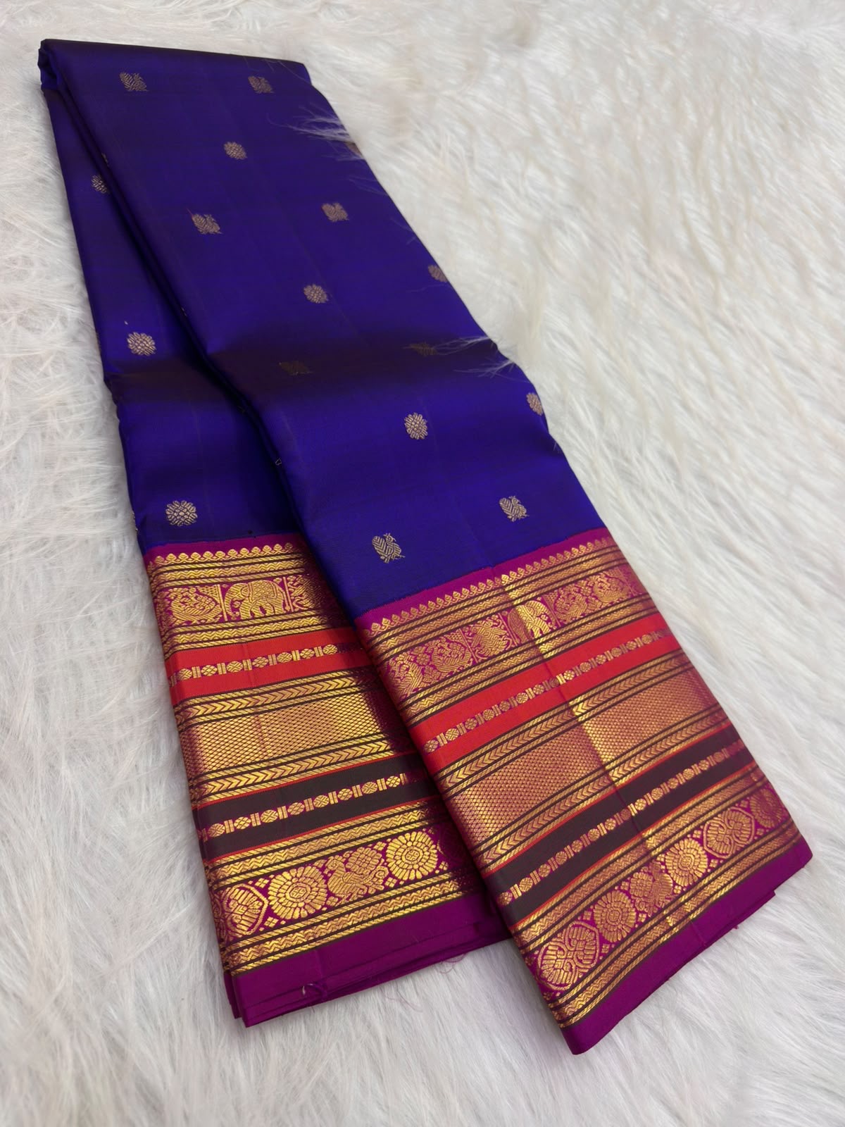 Royal Violet Handwoven Pure Silk Kanjeevaram Saree with Varisaipet Elephant Peacock Border