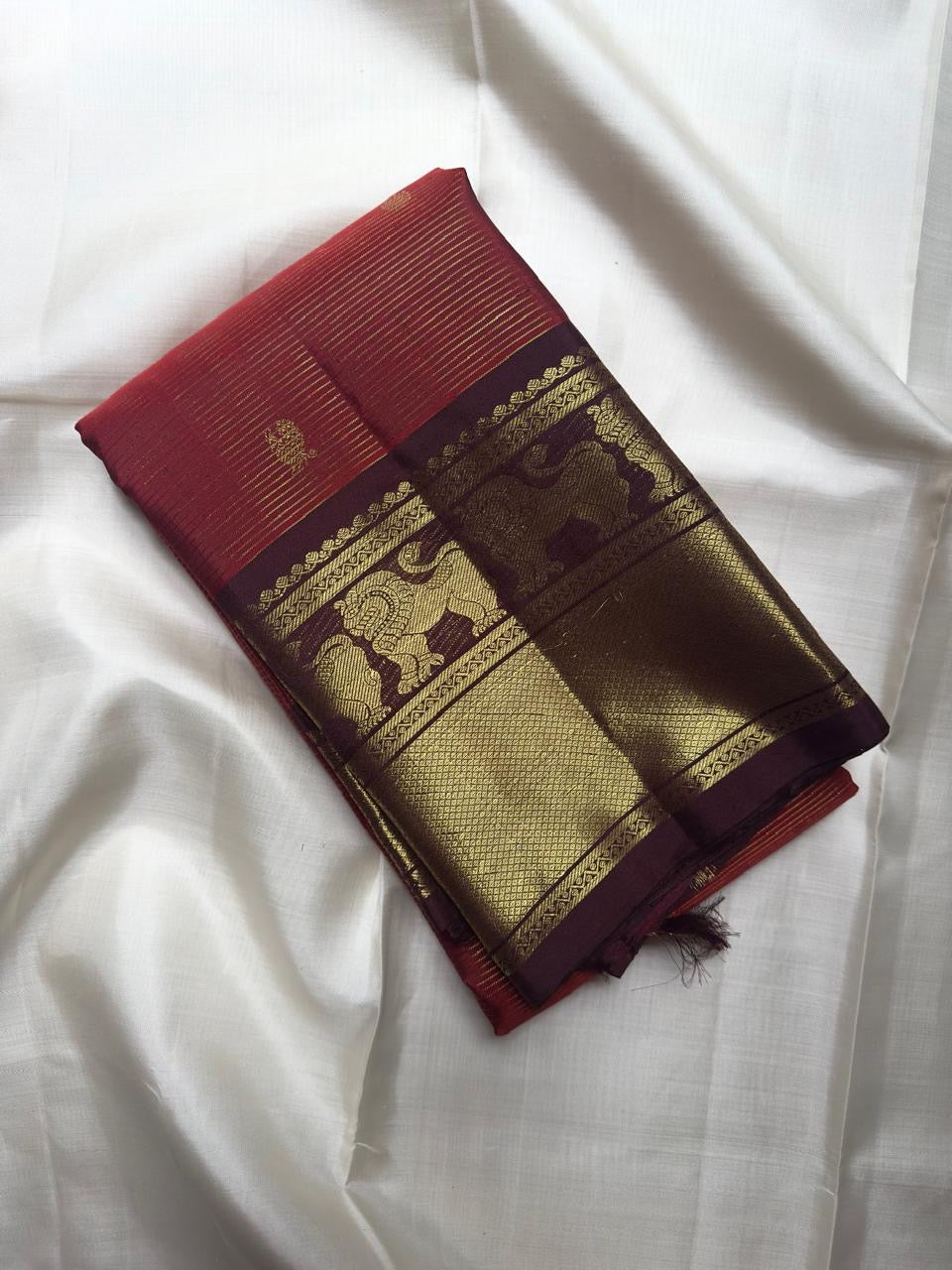 Rust red handwoven pure silk Vairaoosi Kanchi Pattu saree — full saree overview — Idam Living