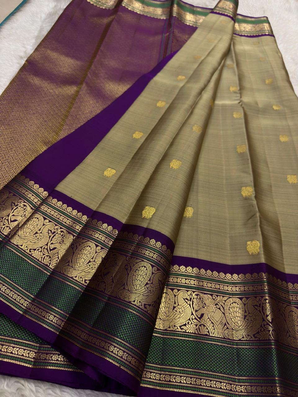 Sage Olive Handwoven Pure Silk Kanchipuram Saree with Varisaipet Mayil Butta Border
