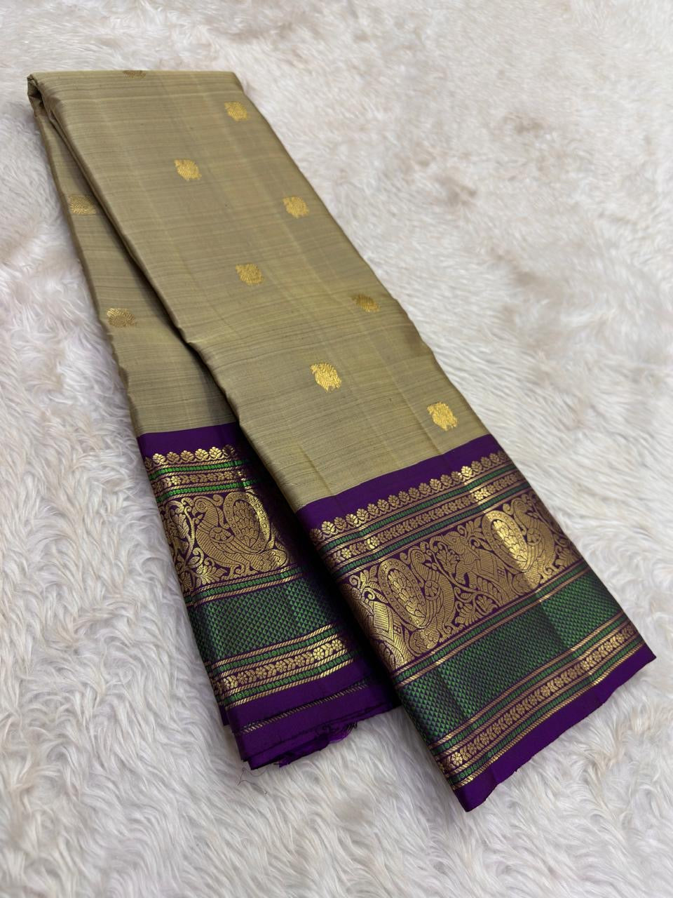 Sage Olive Handwoven Pure Silk Kanchipuram Saree with Varisaipet Mayil Butta Border