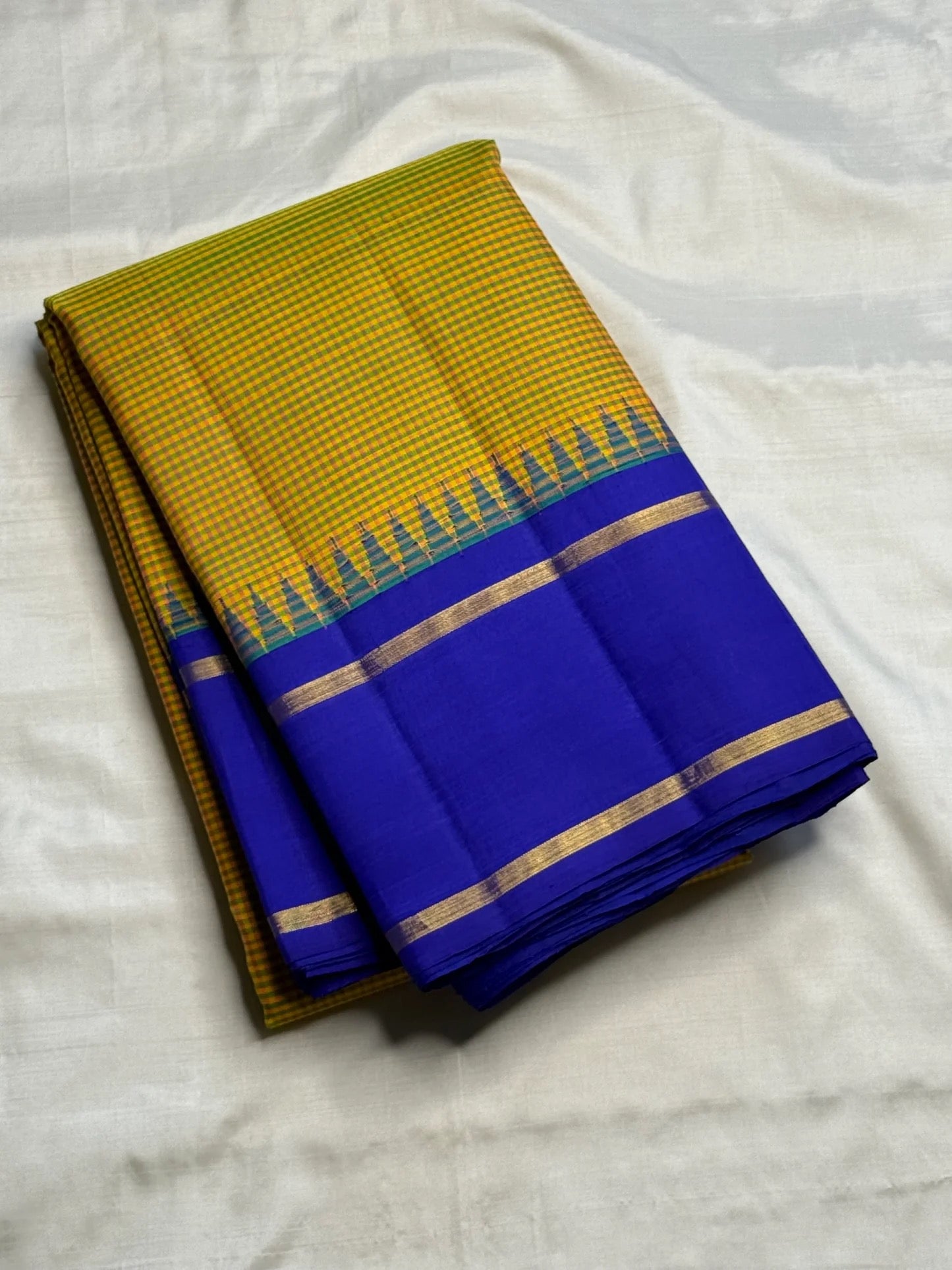 Sampanga Gold Pure Silk Kanchipuram Kanchi Kattam Saree - Kanchi Kattam checks close-up