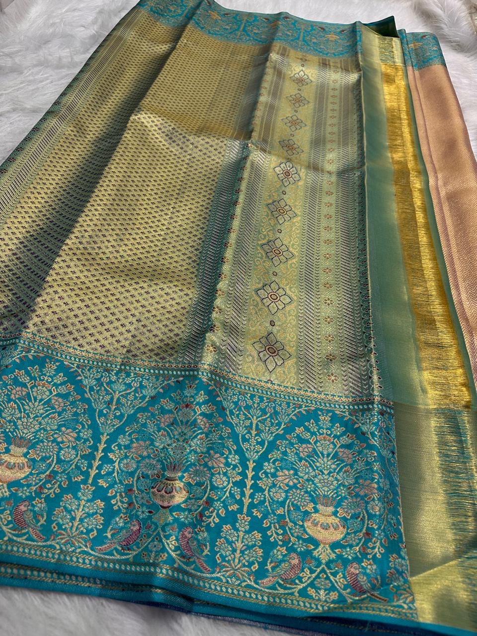 Sandalwood rose gold micro chevron kanchipuram (detail 2) – Idam Living Pure Silk Kanchipuram saree