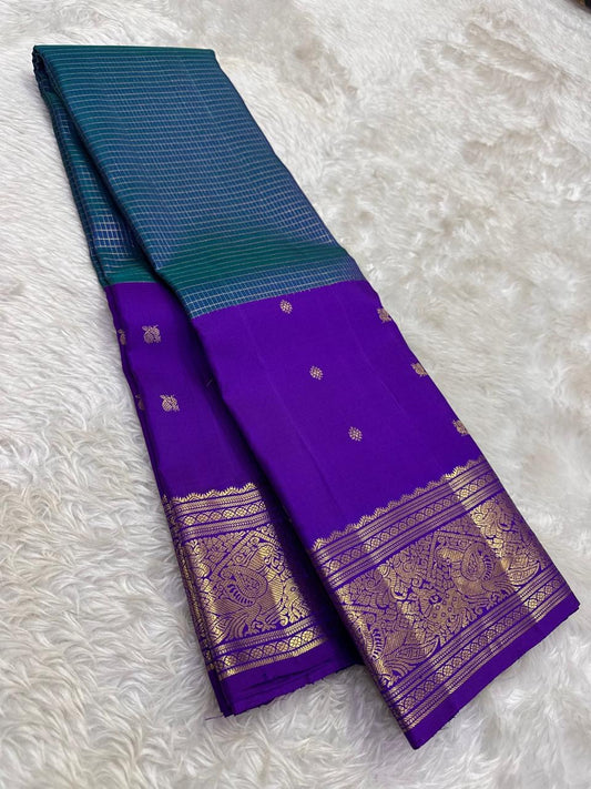 Kanchipattu silk saree in sapphire blue with orchid purple border Double Korvai weave traditional zari detail