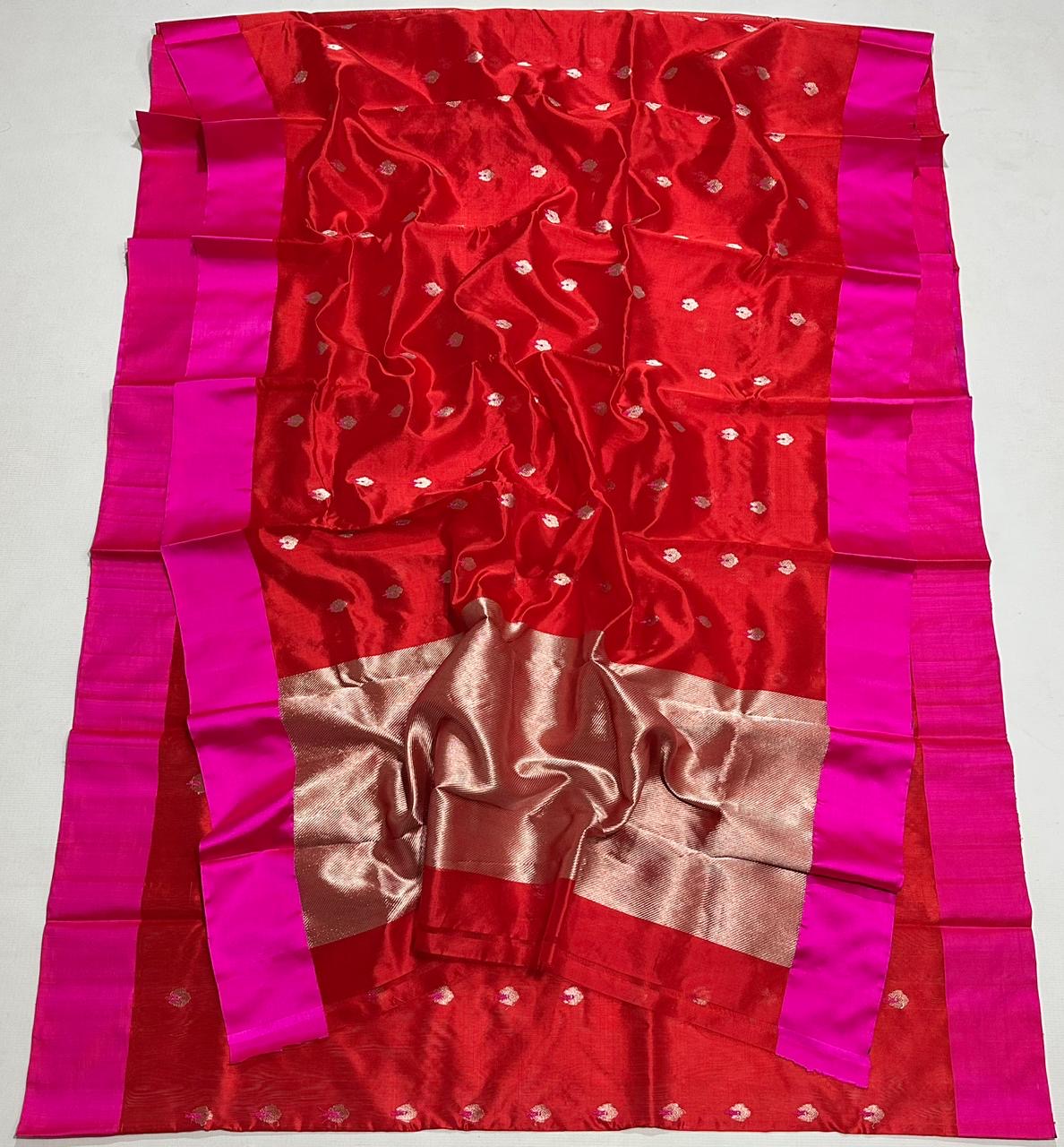 Traditional Chanderi handloom saree in contrasting red and rani pink