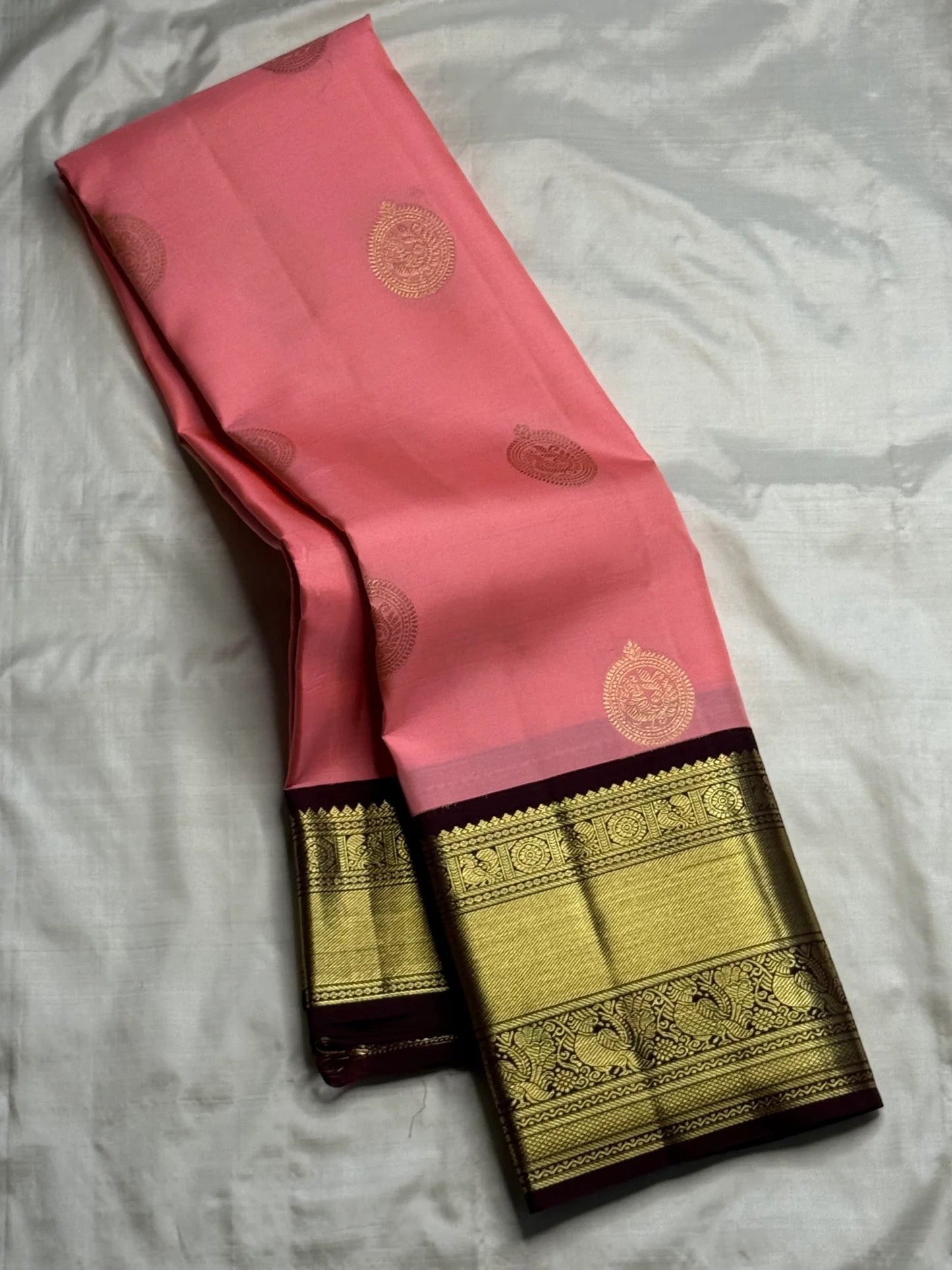 Silk Mark certified Kanchi Pattu Korvai saree, blush pink with contrast gold border