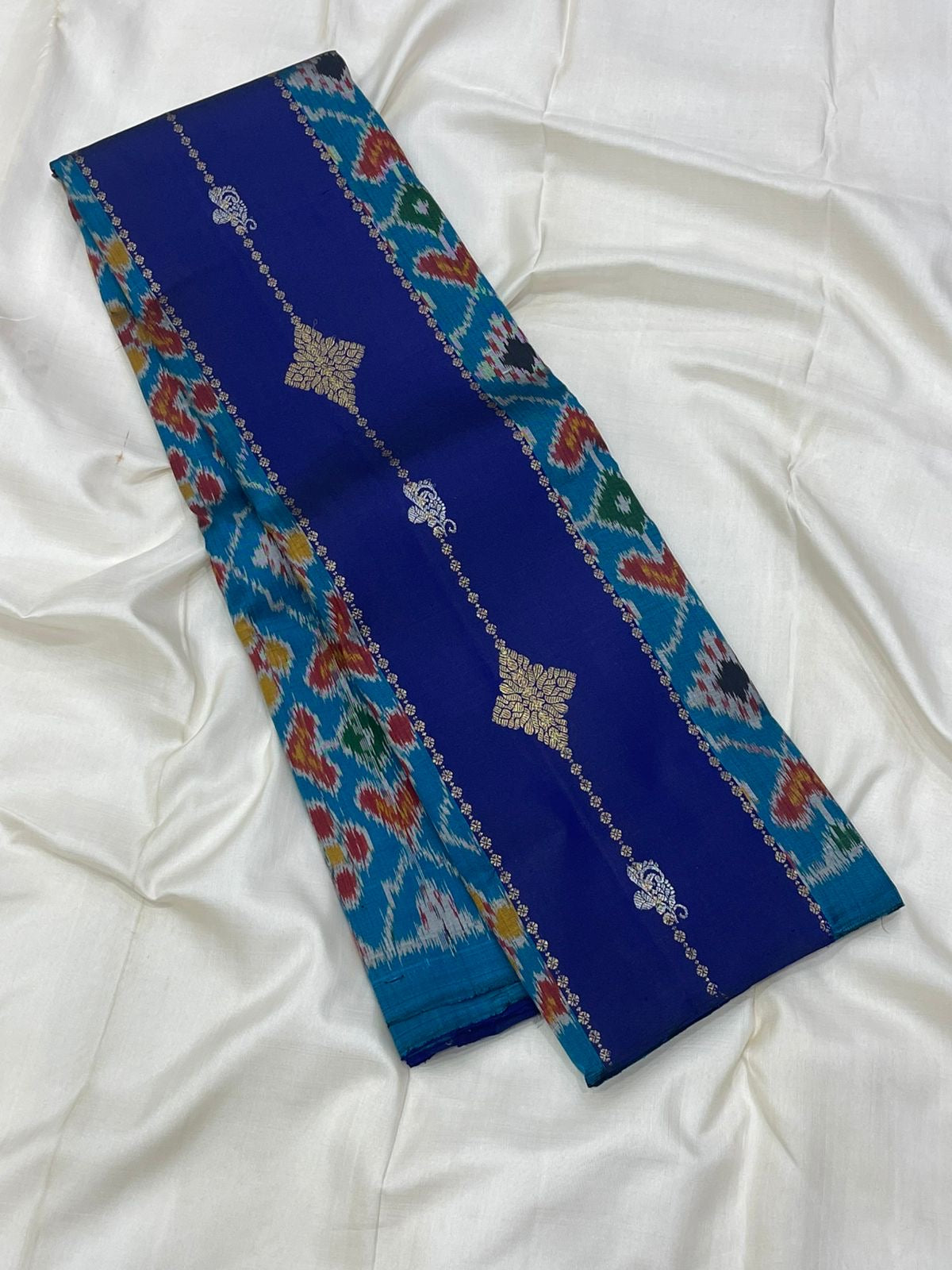 Sky blue Kancheepuram saree with Pochampally ikat weave and hexagonal silk thread butta — Idam Living