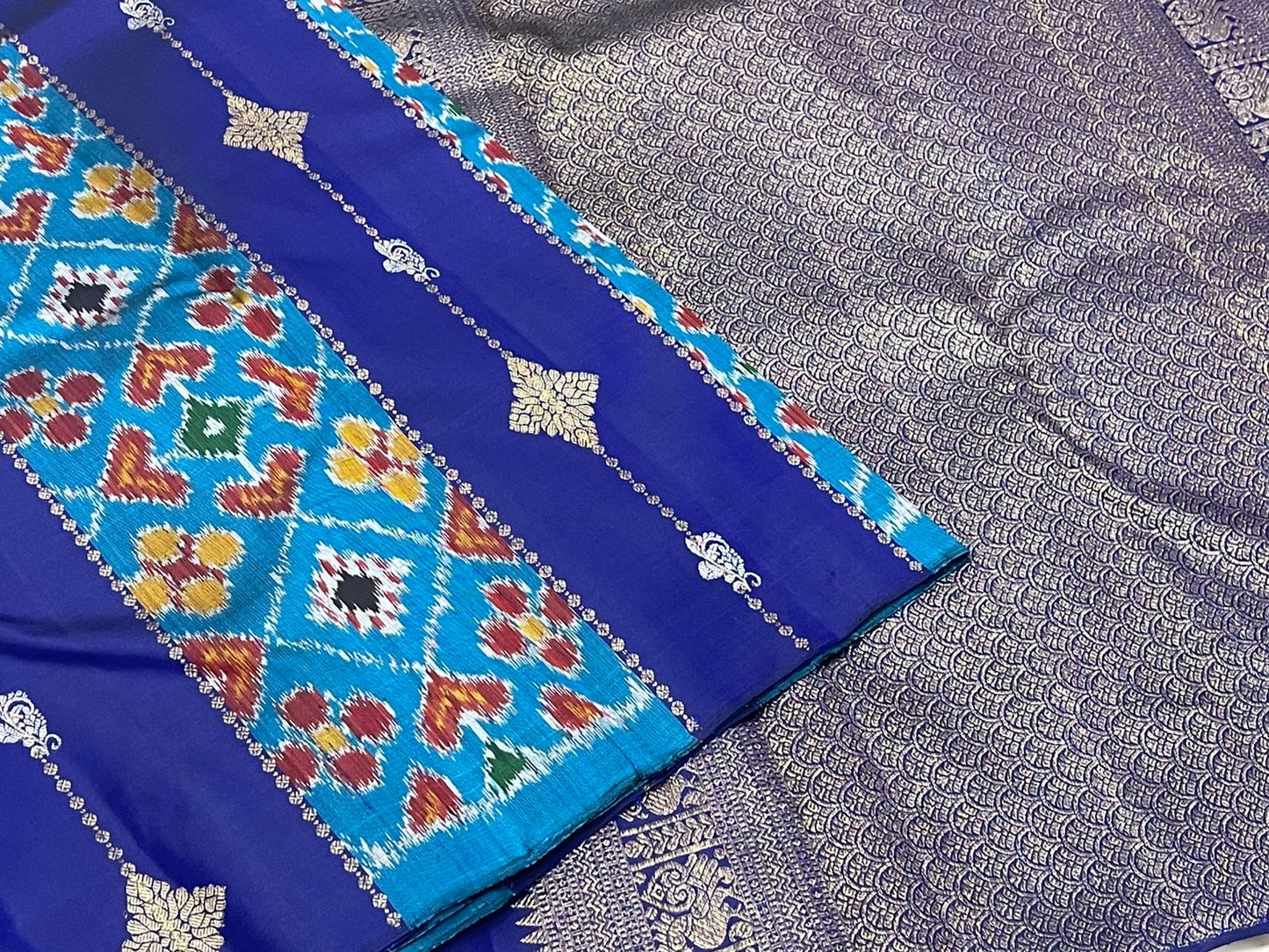 Sky blue Kanjeevaram saree with Pochampally ikat fusion and hexagonal silk thread butta — Idam Living