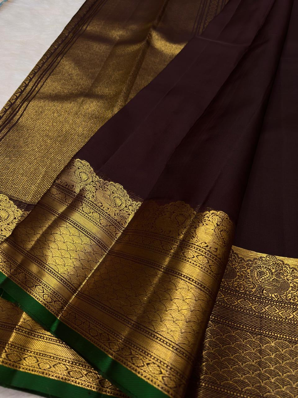 Smoked Cocoa Plum Handwoven Pure Silk Kanjeevaram Saree with Antique Pon Zari Border and Emerald Green Edge