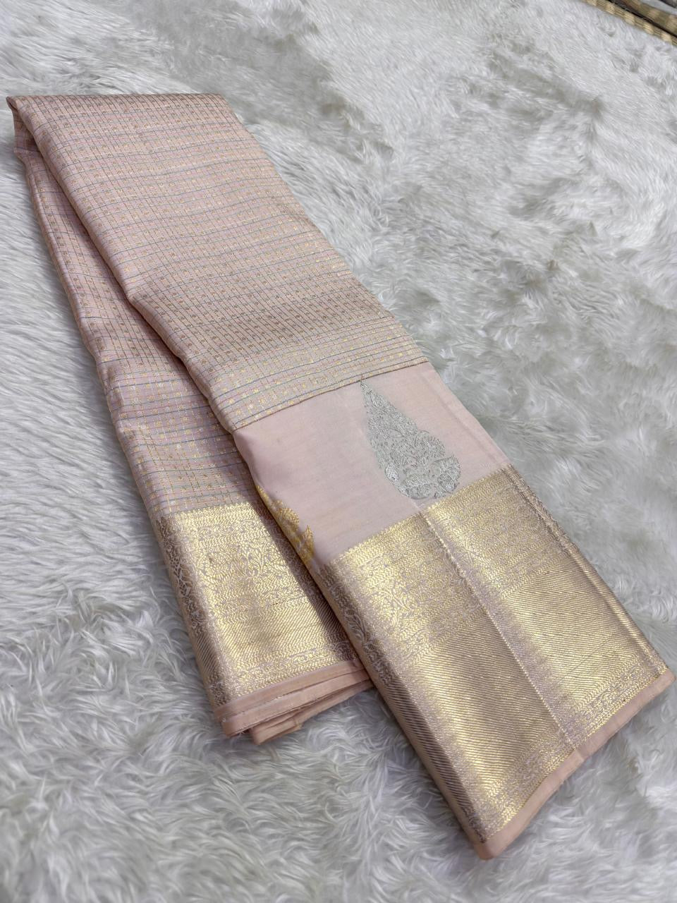 Sona roopa small butta Kanchipuram silk saree drape view