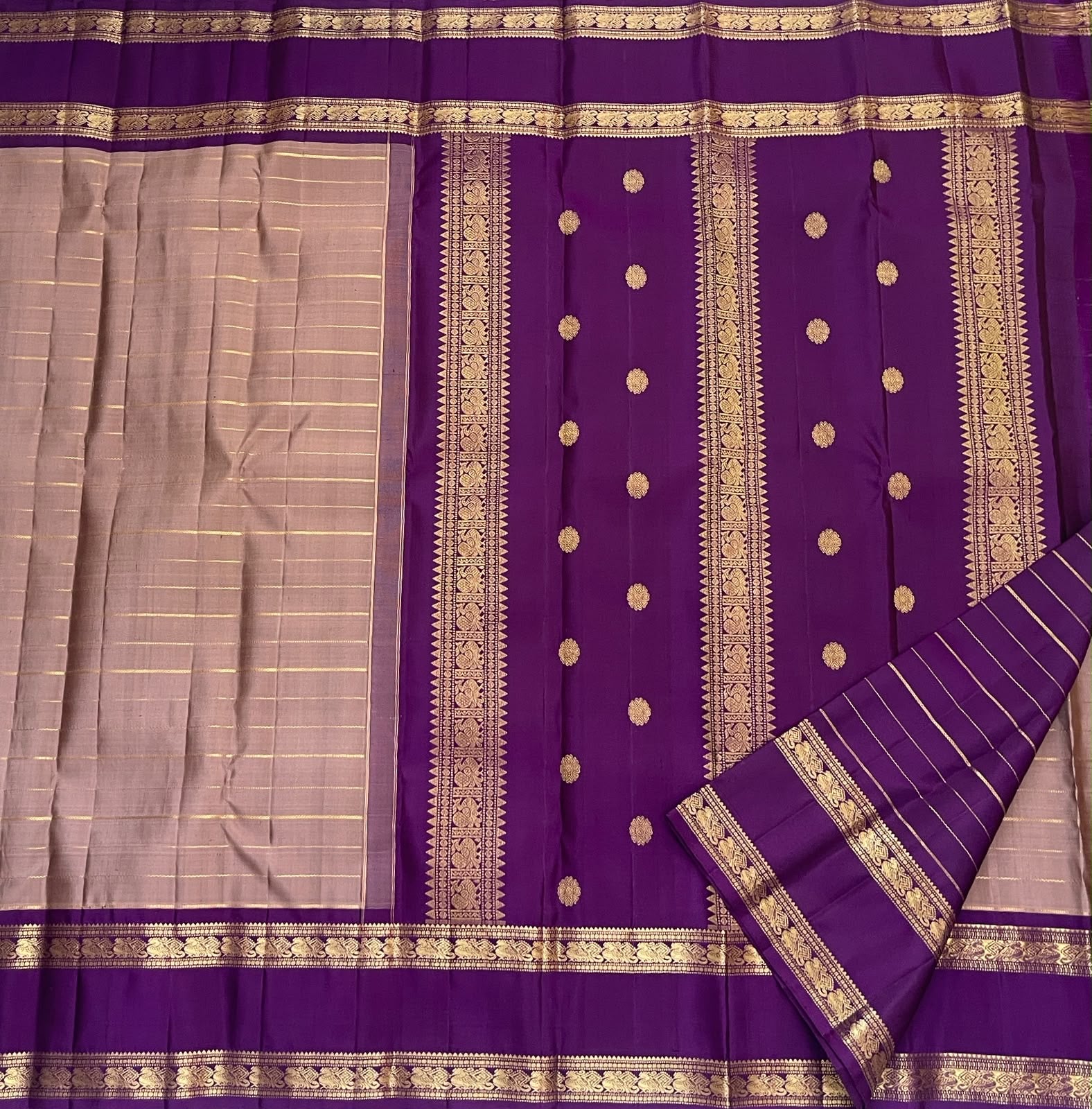 Taupe Pure Silk KanchiPattu Veldhari Saree - Veldhari weave close-up