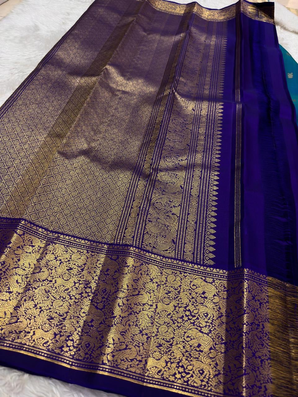 Rich gold zari vanasringaram pallu on teal and blue shot colour Kanchipuram pure silk saree — Idam Living