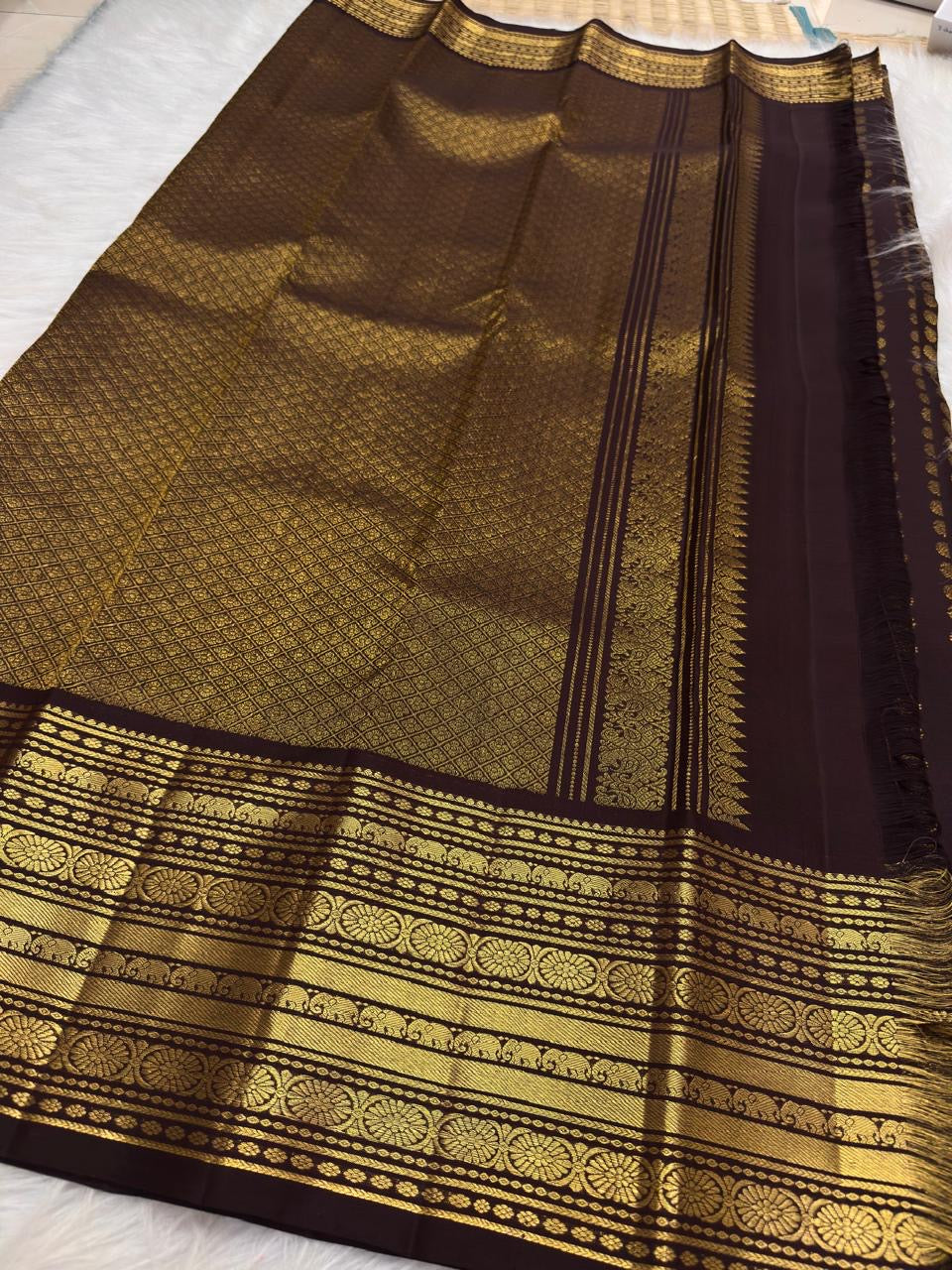 Deep Kaapi Brown and Antique Gold Kanchipuram silk saree with Varisaipet border, view 4: ornamental pettu detail