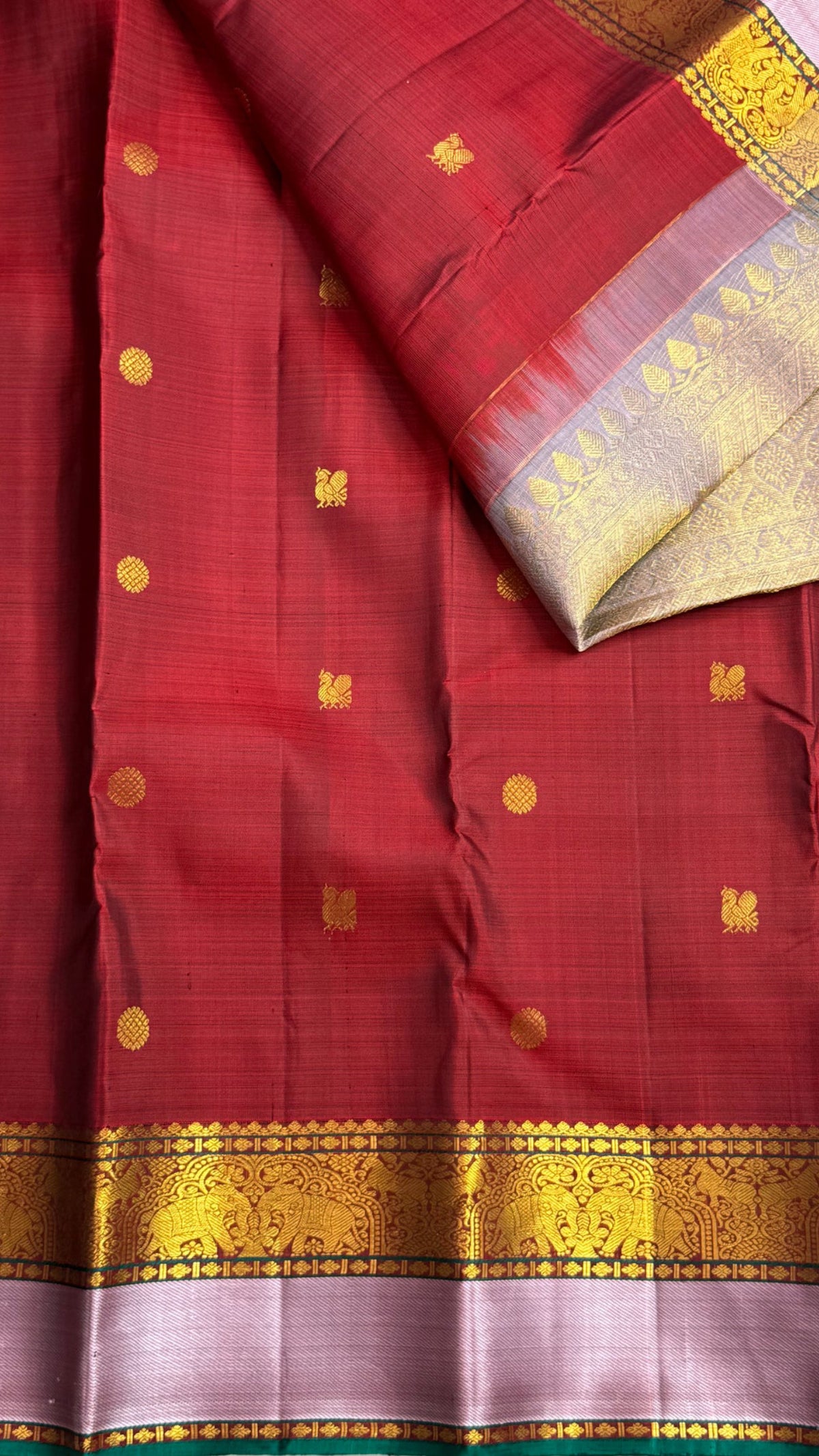Deep Arakku red butta pure silk Kanjipuram saree with elephant zari and mauve border – view 3
