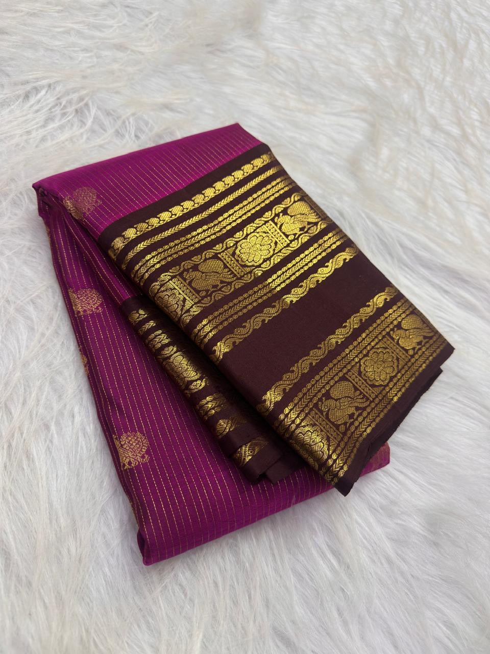 Vadamalli pink handwoven pure silk Kanjipuram saree with Paaku brown Varisaipet border and oosivaanam zari — Idam Living