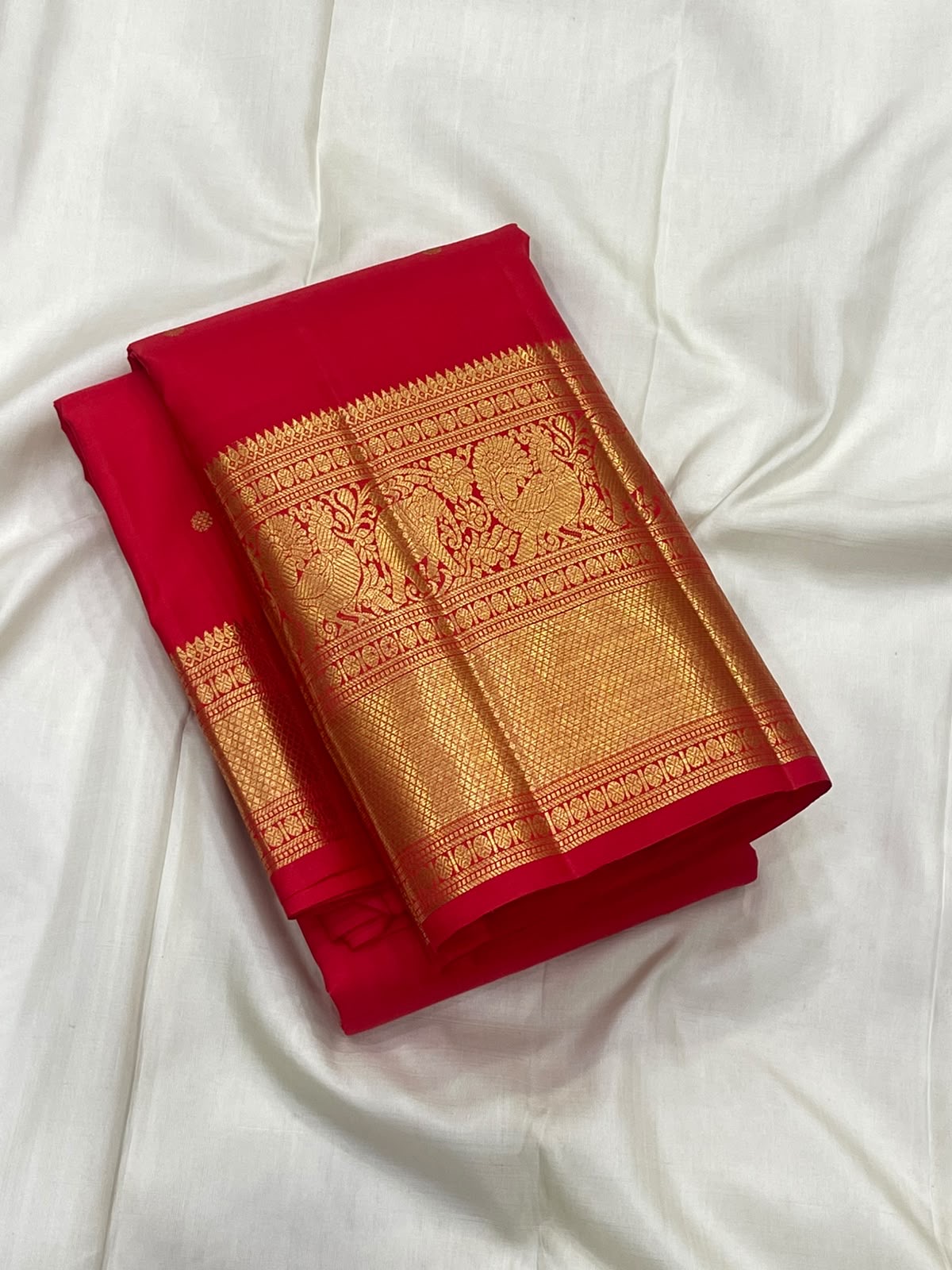 Vermilion Red Handwoven Pure Silk KanchiPattu Saree with Peacock Zari Border