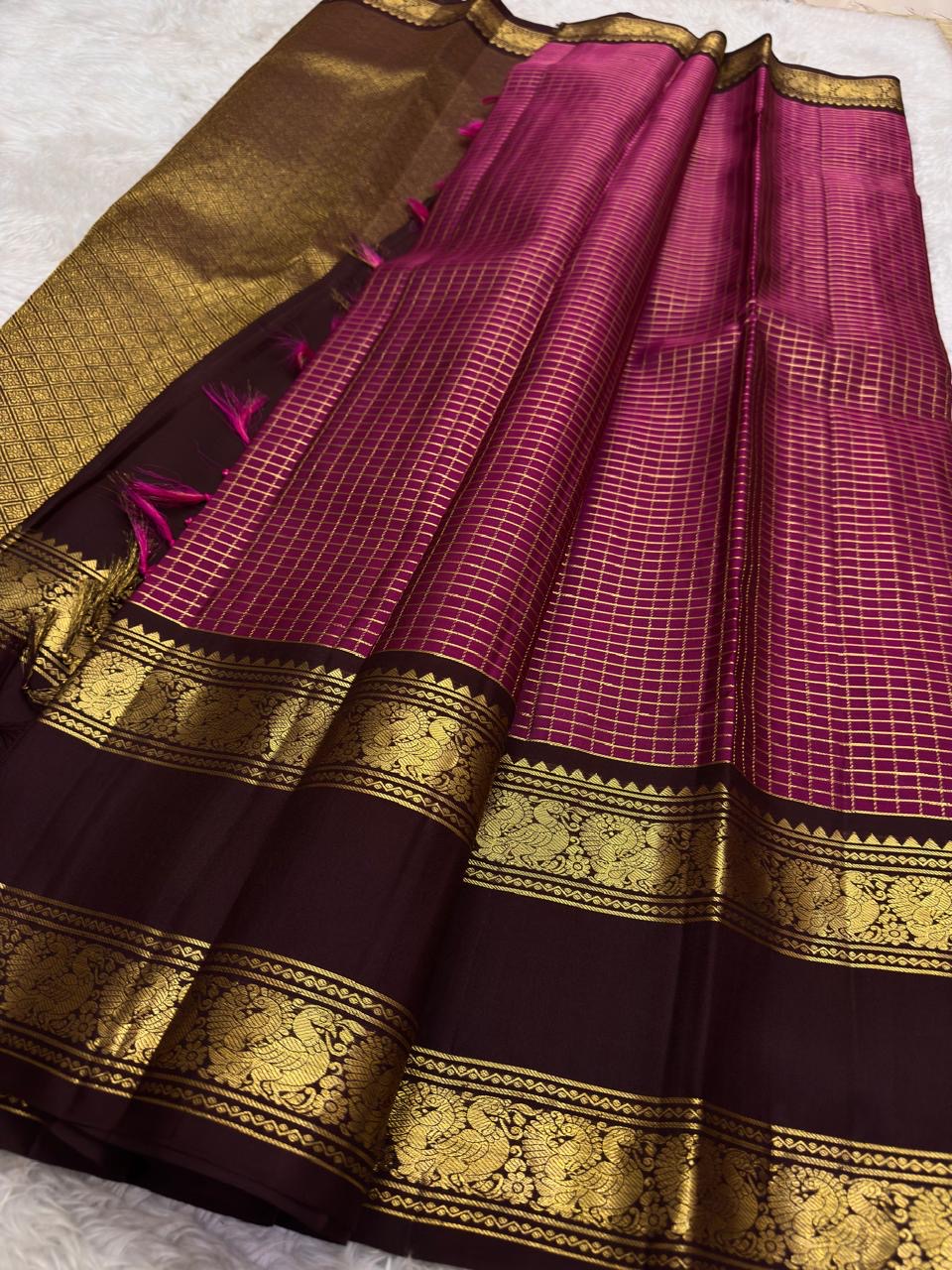 Kathiripoo Pink and Deep Maroon vintage pure silk Kanchipuram Rettapet saree, grand zari pallu, handwoven zari and ornate border