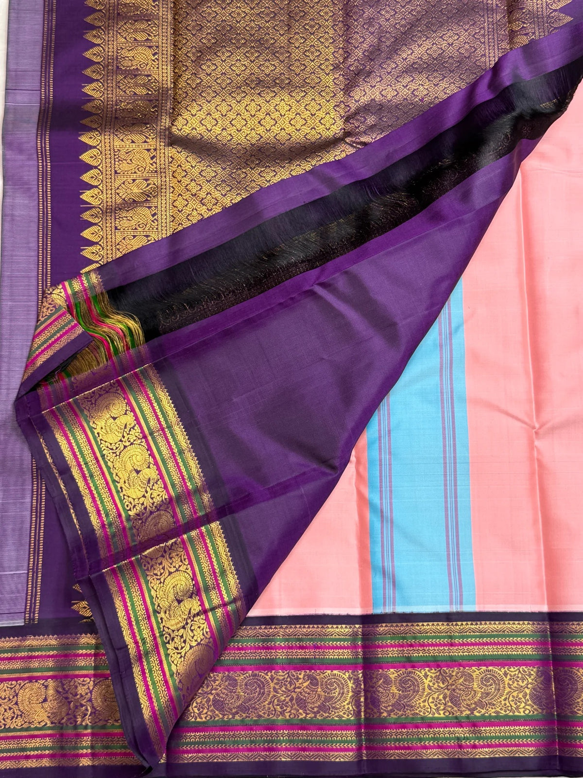 Kanakambaram peach and violet Varisaipet pure silk Kanjivaram saree – view 4