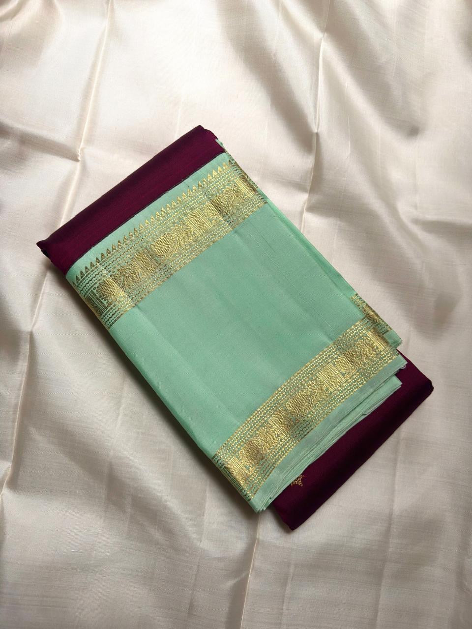 Raspberry Magenta pure silk Kanchipuram saree, Rettapet weave with Pastel Aqua Mint border — additional detail view