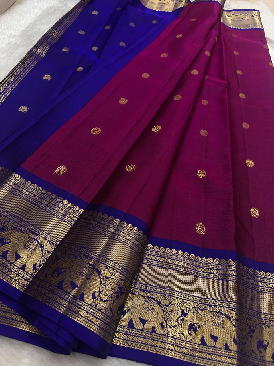 Kanchipattu silk saree in korvai with vadamalli pink border weave traditional zari detail