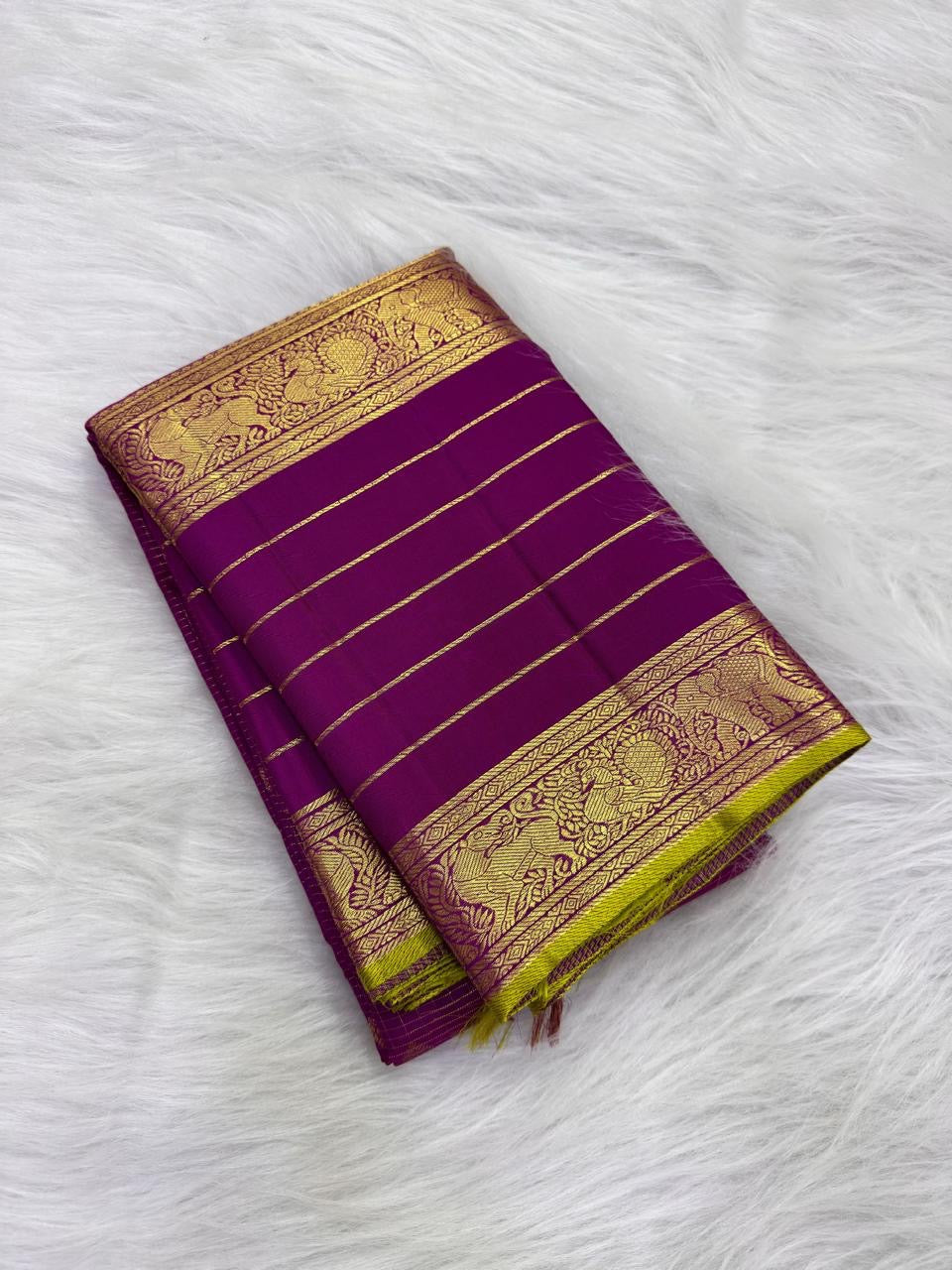 Vadamalli Purple pure silk Kanjivaram Varisaipet saree with antique-gold zari border.