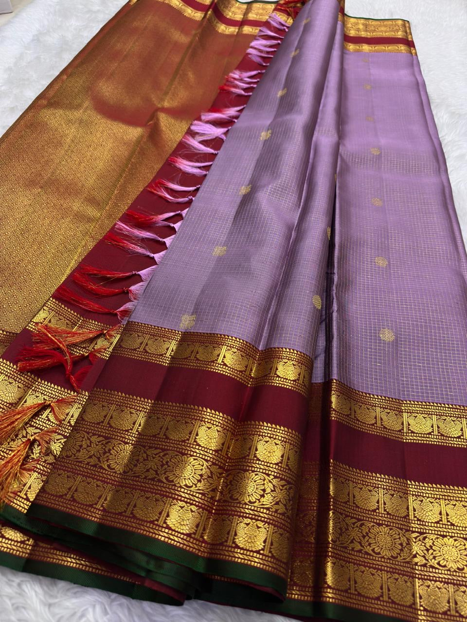 Kanchipattu silk saree in smoky lavender with deep maroon border Varisaipet Korvai weave traditional zari detail
