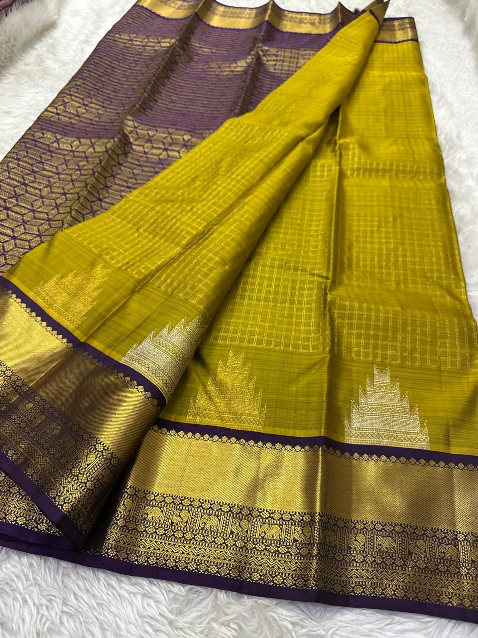 Venthaya green Kanjeevaram saree with Zari Kattam weave and purple Yaanai border — Idam Living