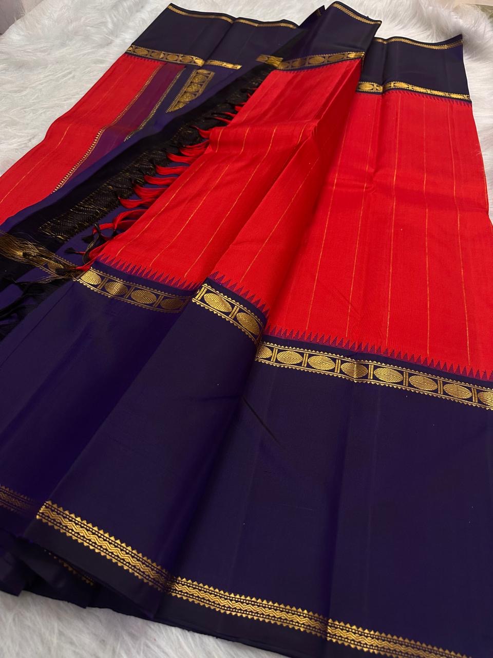 Vermilion Red Kanjeevaram silk saree, body weave texture close-up (view 2) — Idam Living