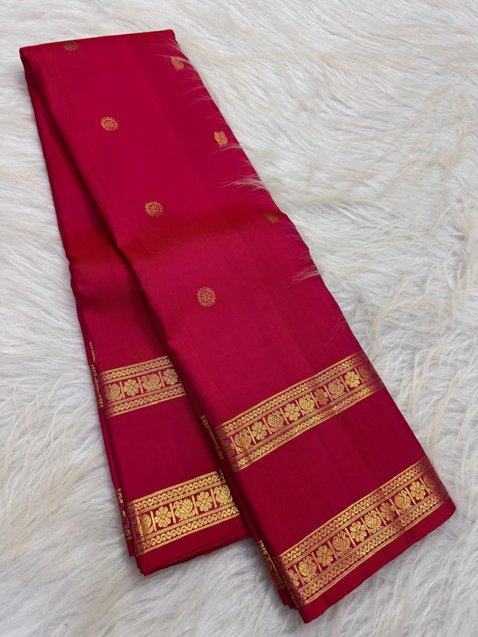 Raspberry Rose Red handwoven pure silk Kanchipuram Rettapet saree with zari mayil chakram buttas, image 1.